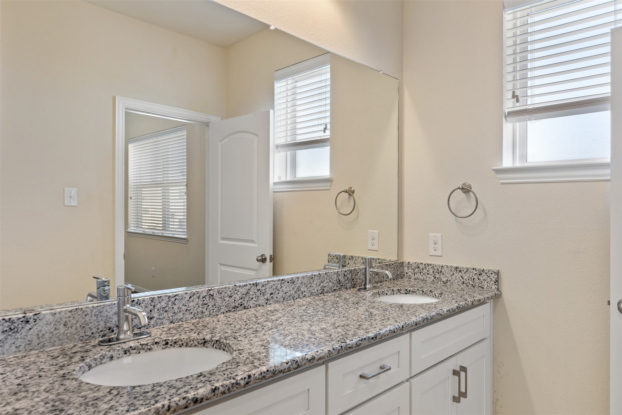 1904 Bethlehem Street Irving TX 75061