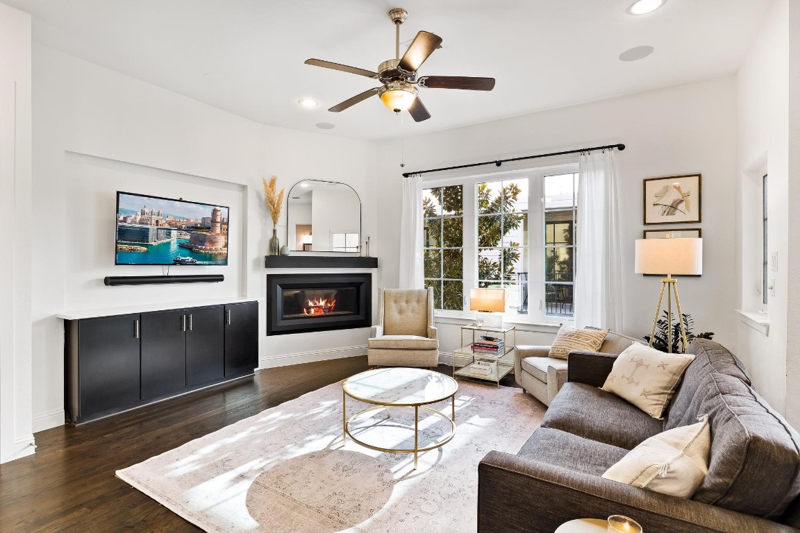 3661 Azure Court Dallas TX 75219