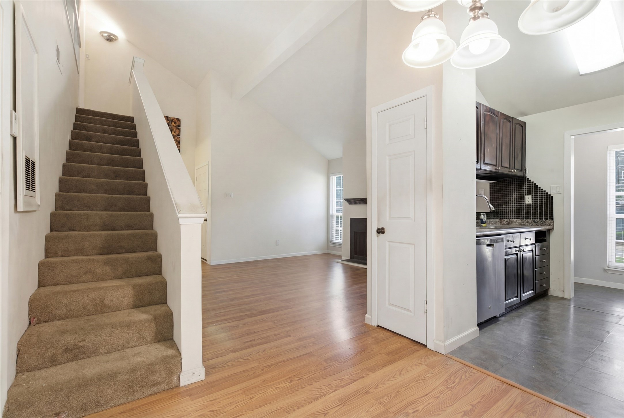 5981 Arapaho Road Dallas TX 75248