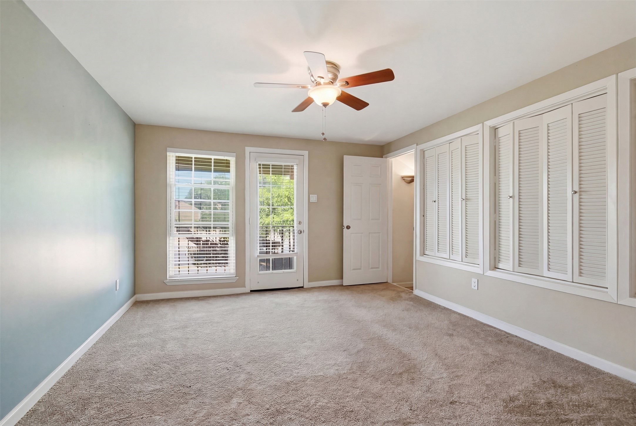 5981 Arapaho Road Dallas TX 75248