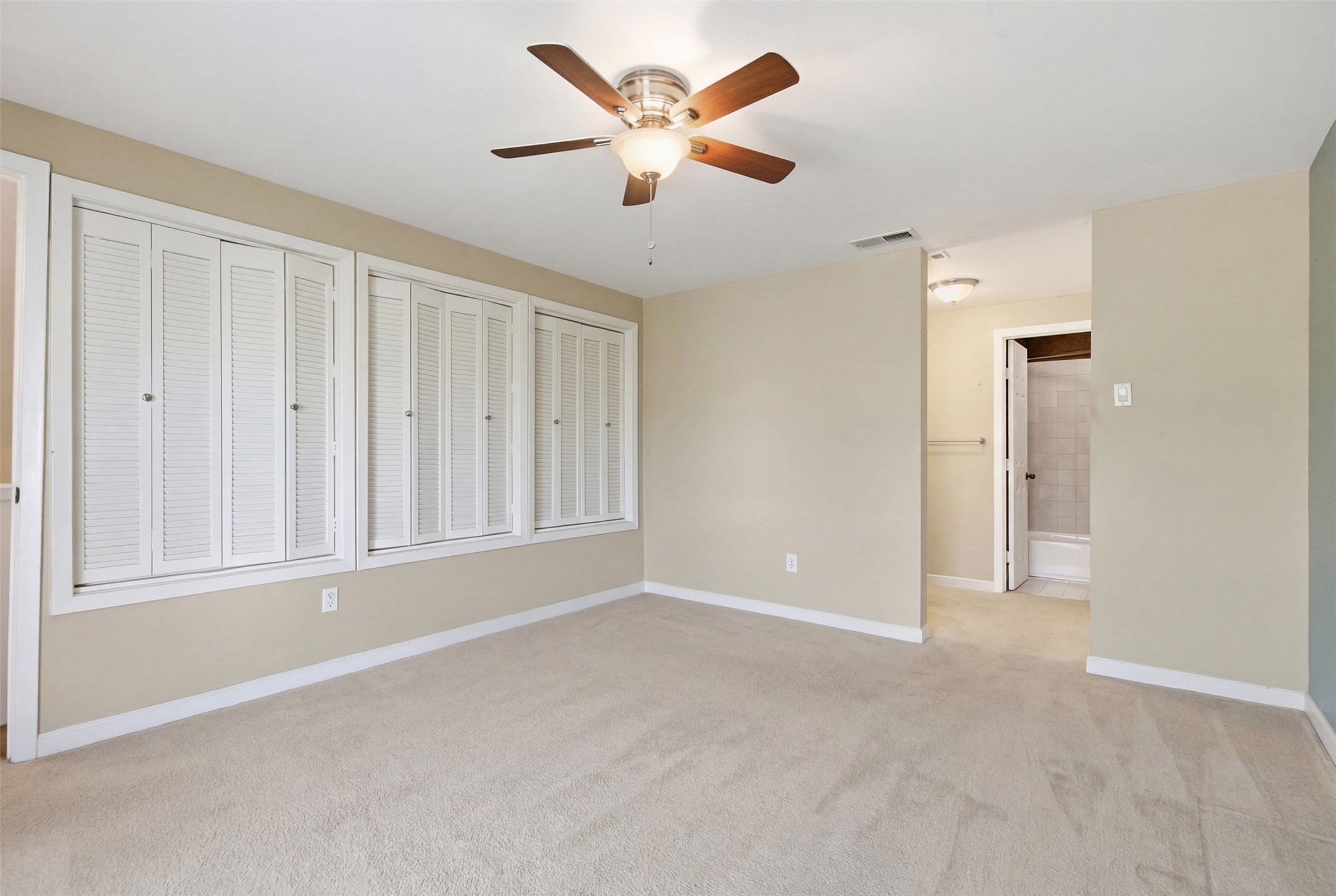 5981 Arapaho Road Dallas TX 75248