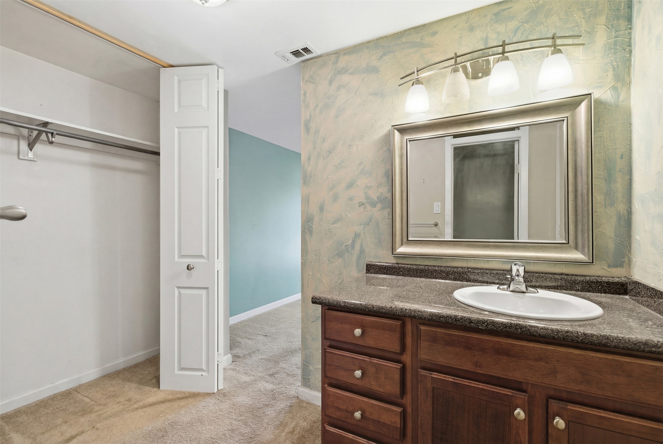 5981 Arapaho Road Dallas TX 75248