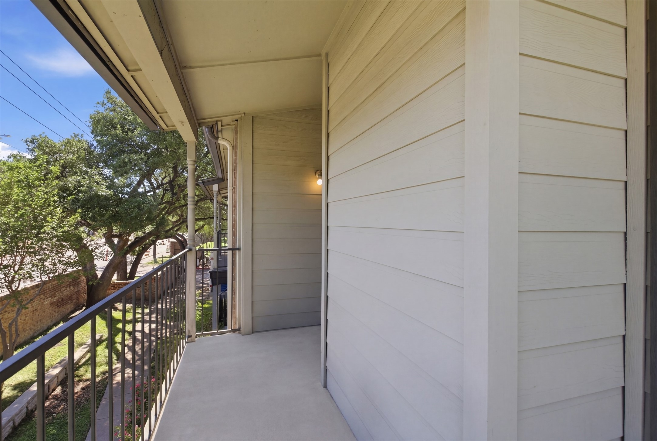5981 Arapaho Road Dallas TX 75248