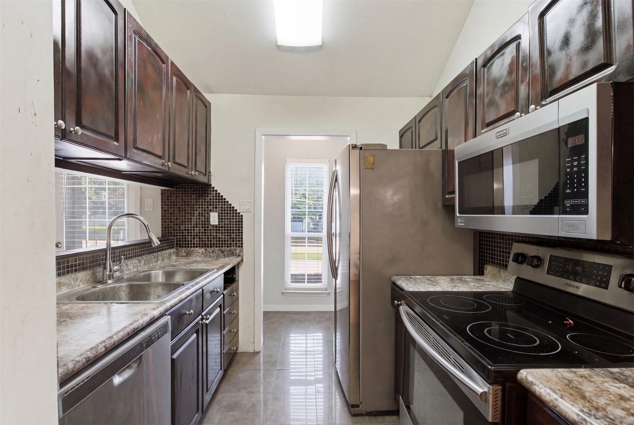 5981 Arapaho Road Dallas TX 75248