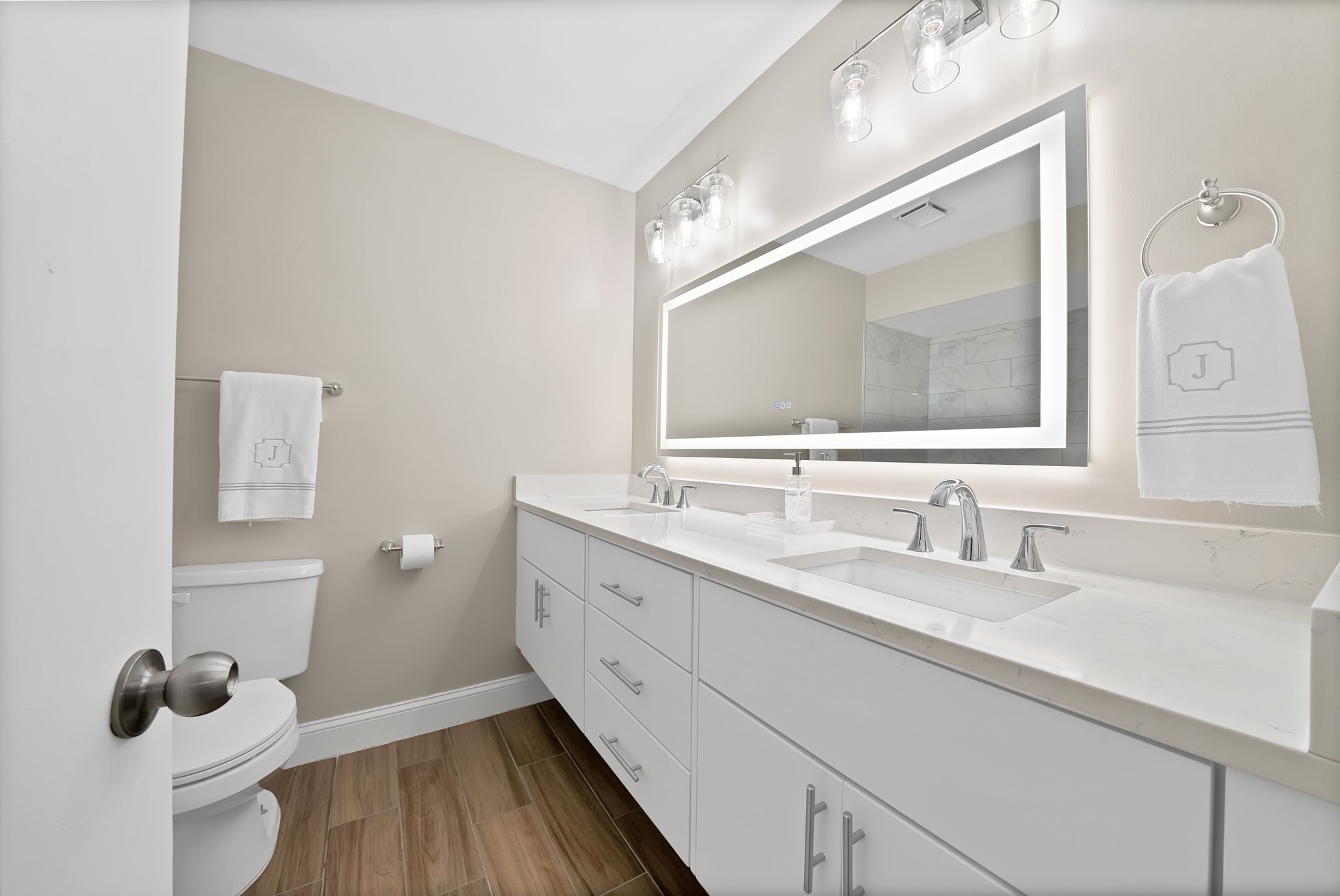 5904 Sandhurst Lane Dallas TX 75206