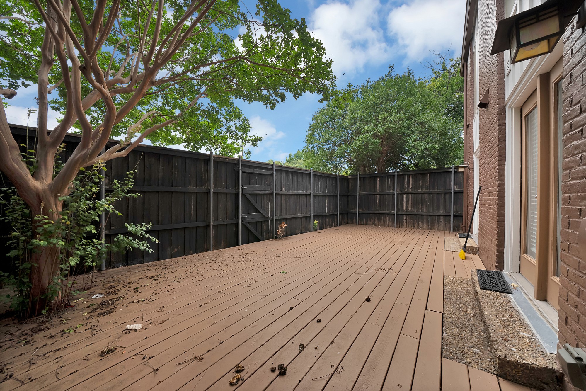 5904 Sandhurst Lane Dallas TX 75206