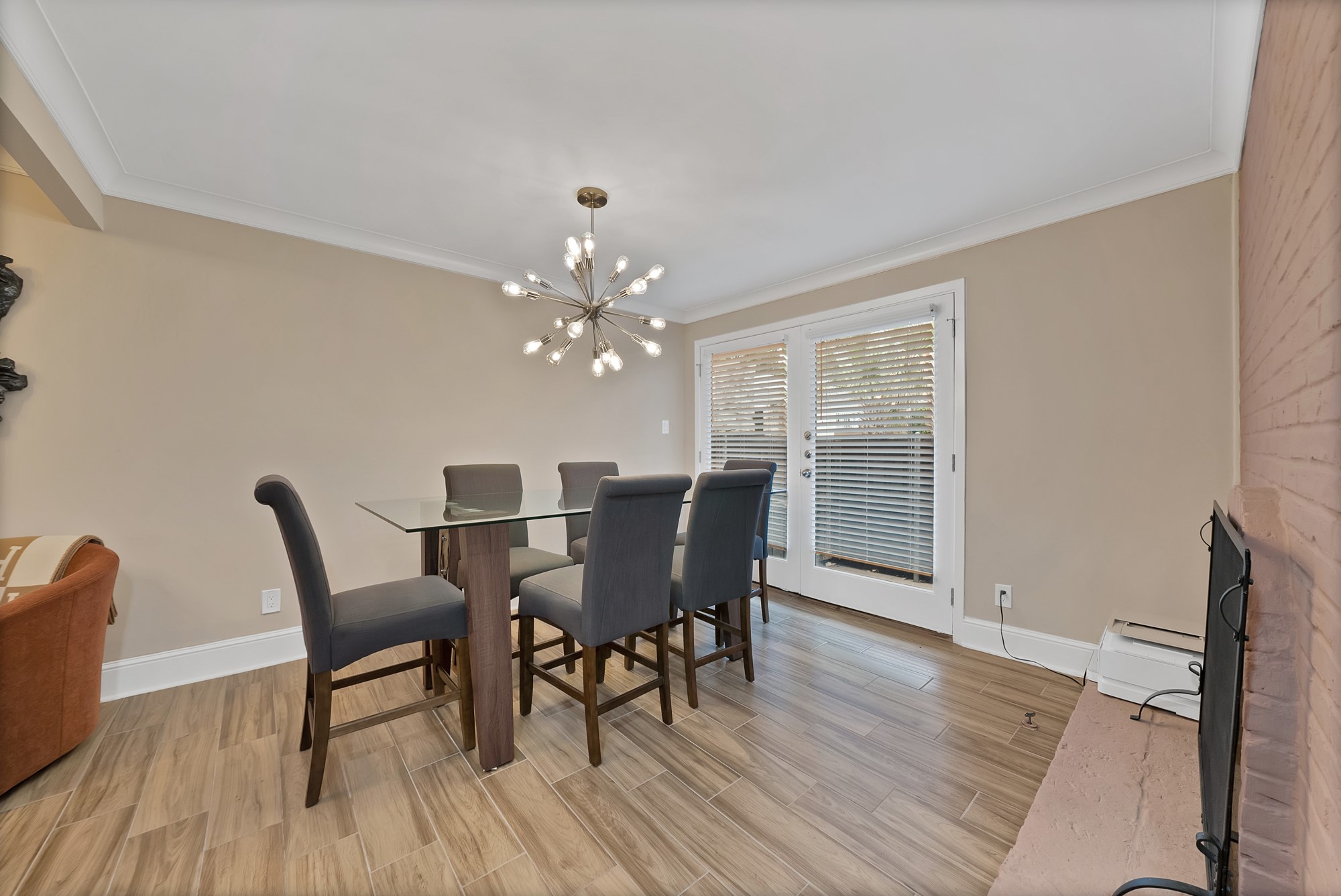 5904 Sandhurst Lane Dallas TX 75206