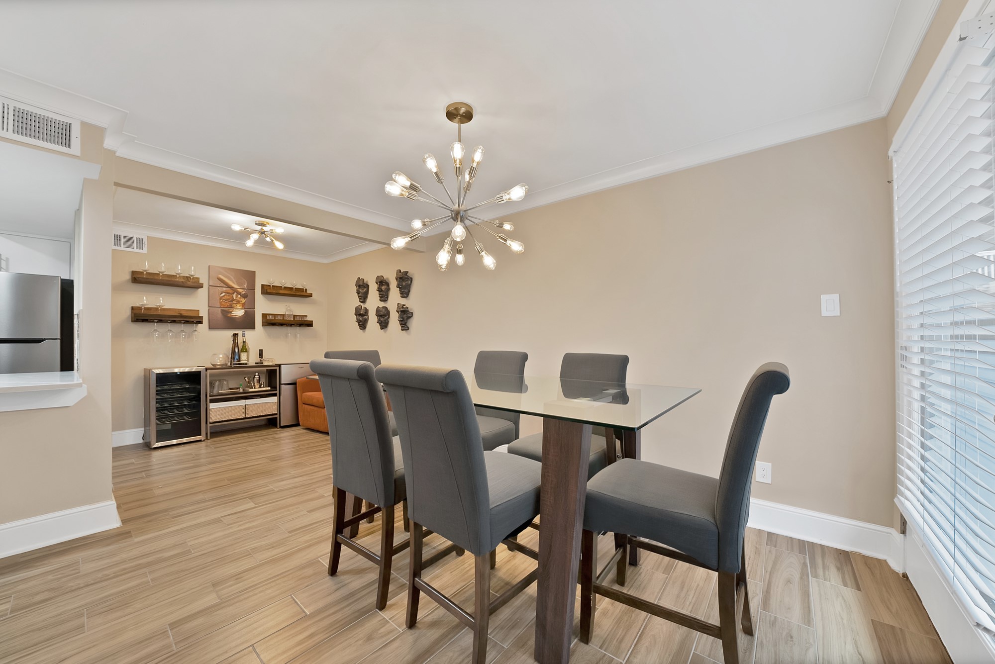 5904 Sandhurst Lane Dallas TX 75206