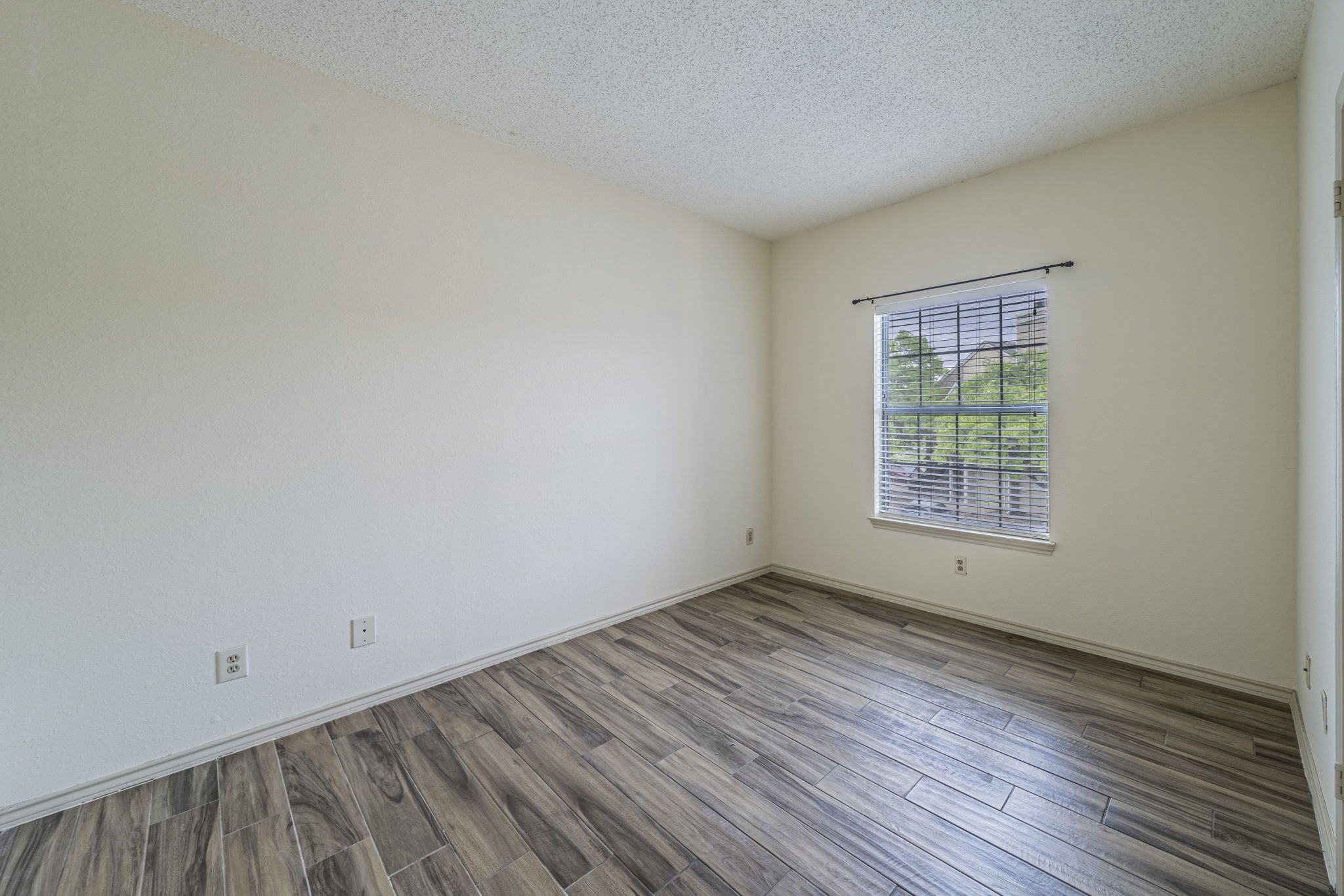 4101 Esters Road Irving TX 75038