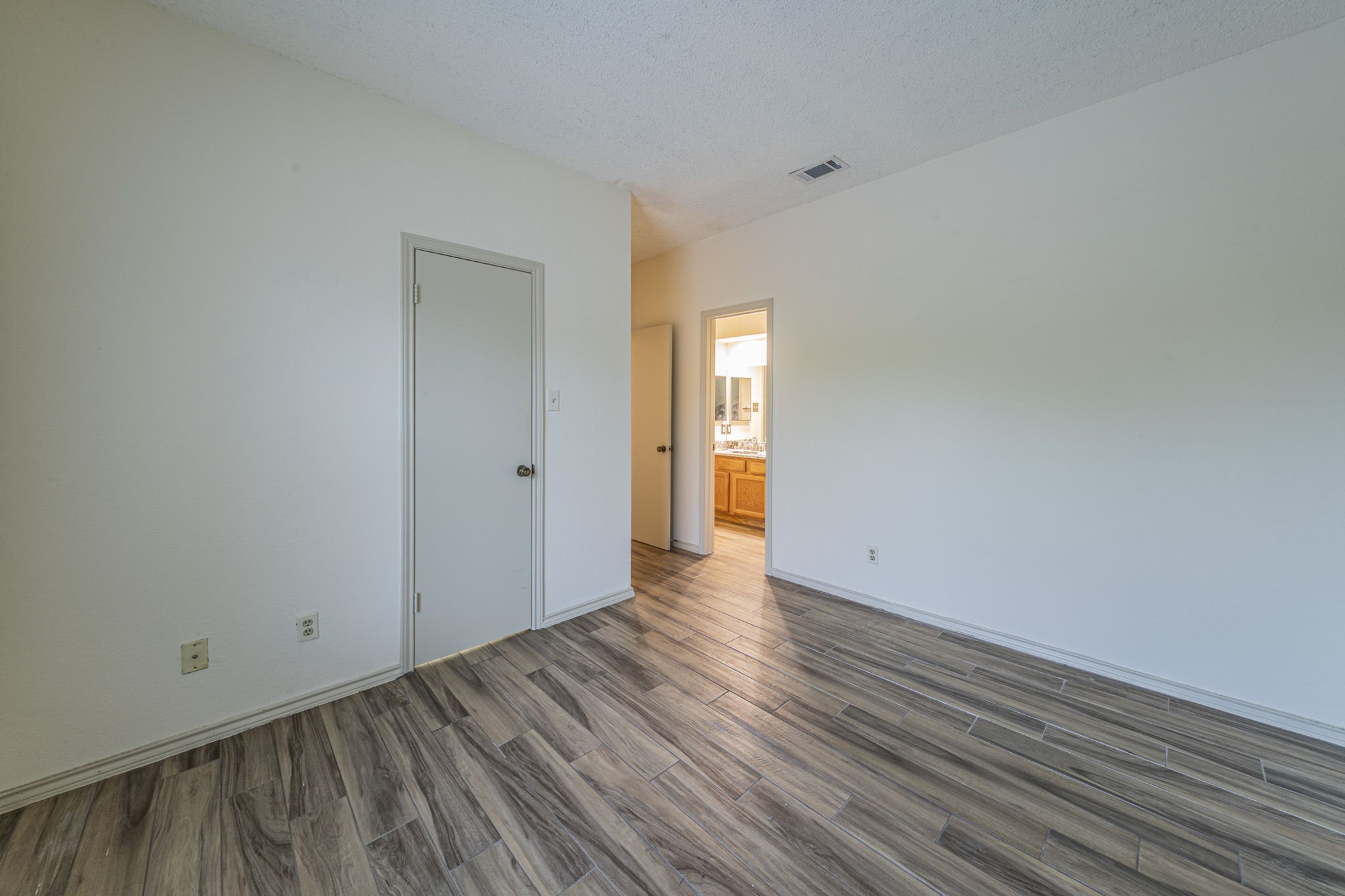 4101 Esters Road Irving TX 75038
