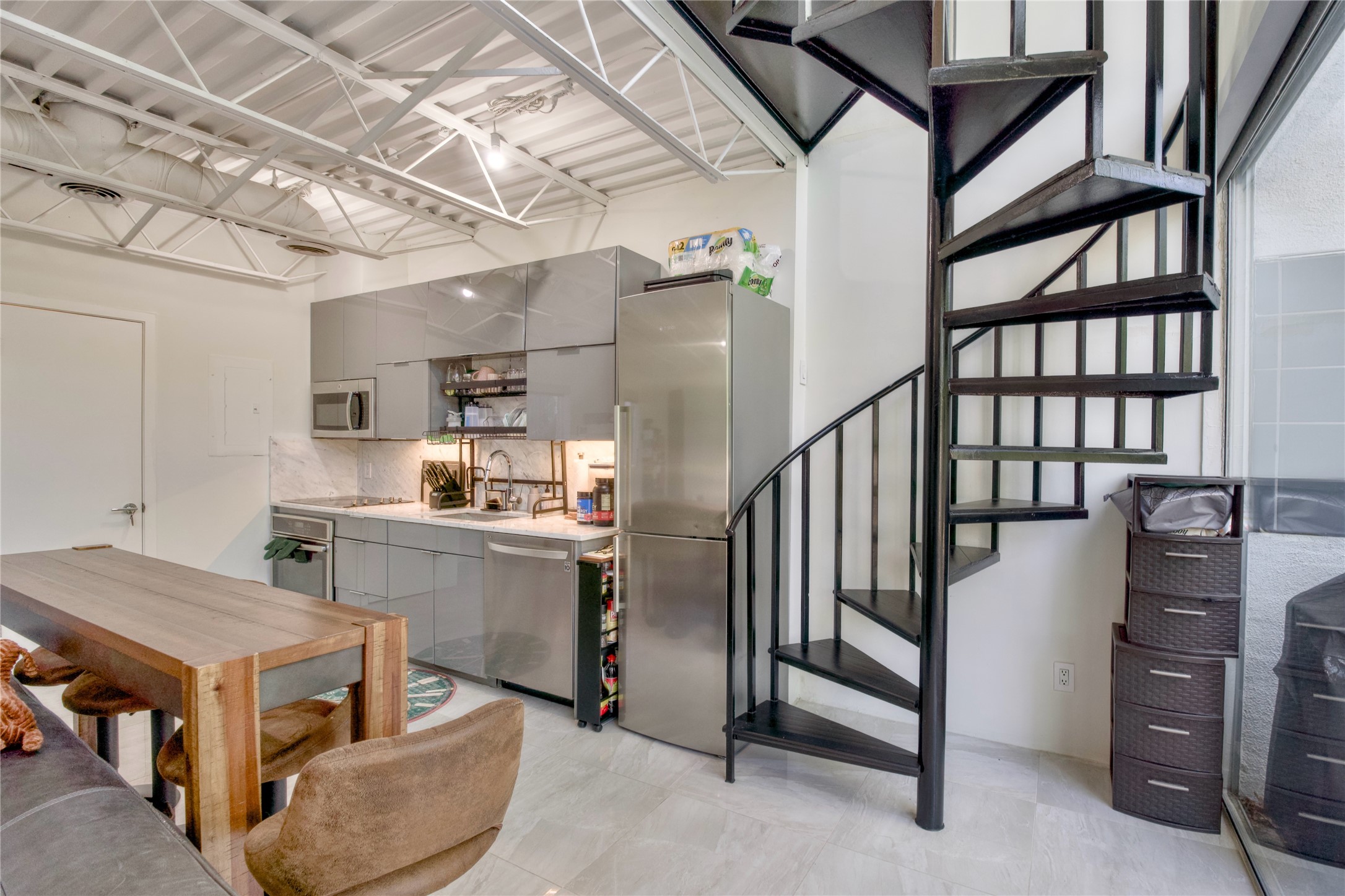 4239 Holland Avenue Dallas TX 75219