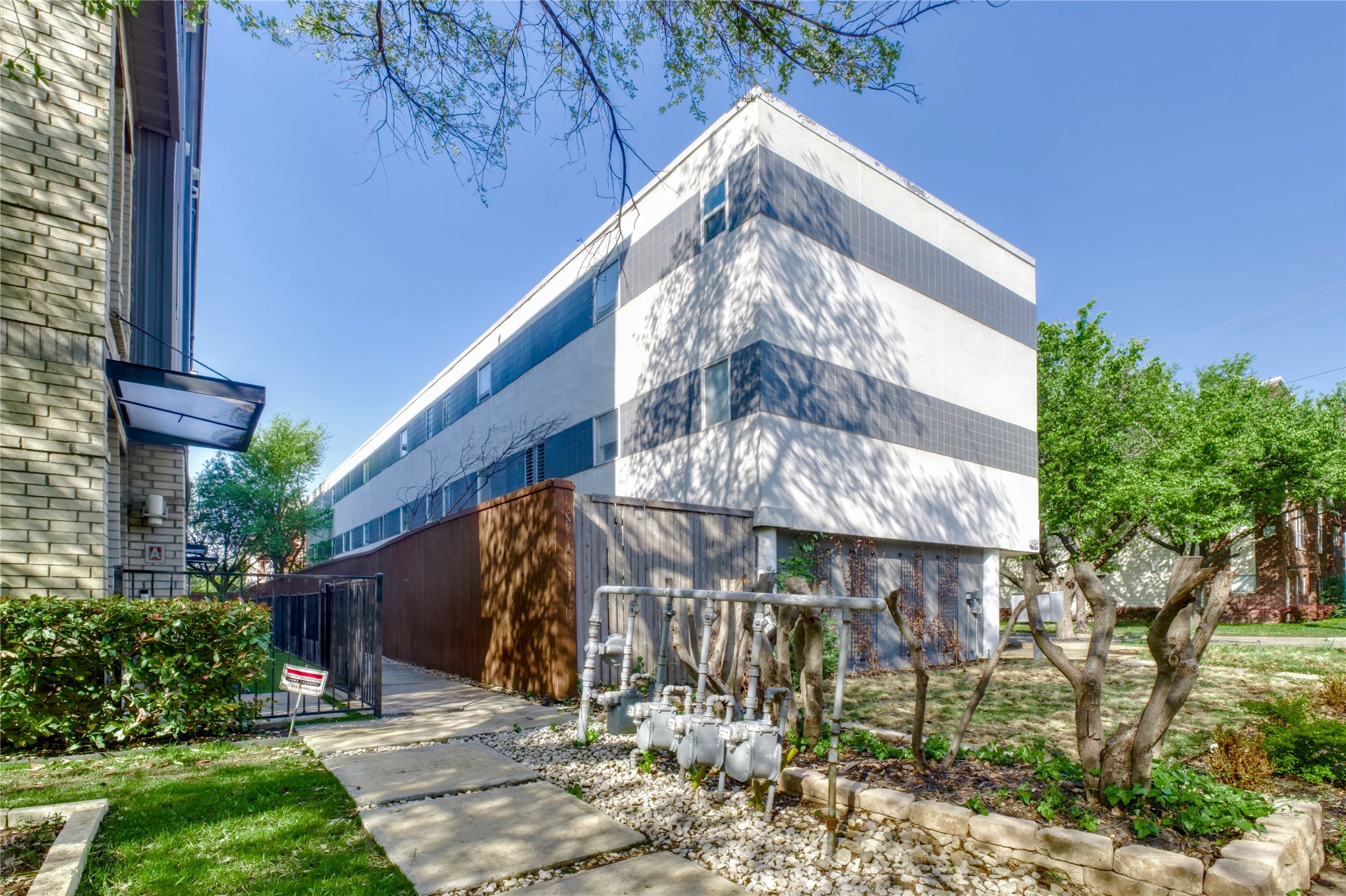 4239 Holland Avenue Dallas TX 75219