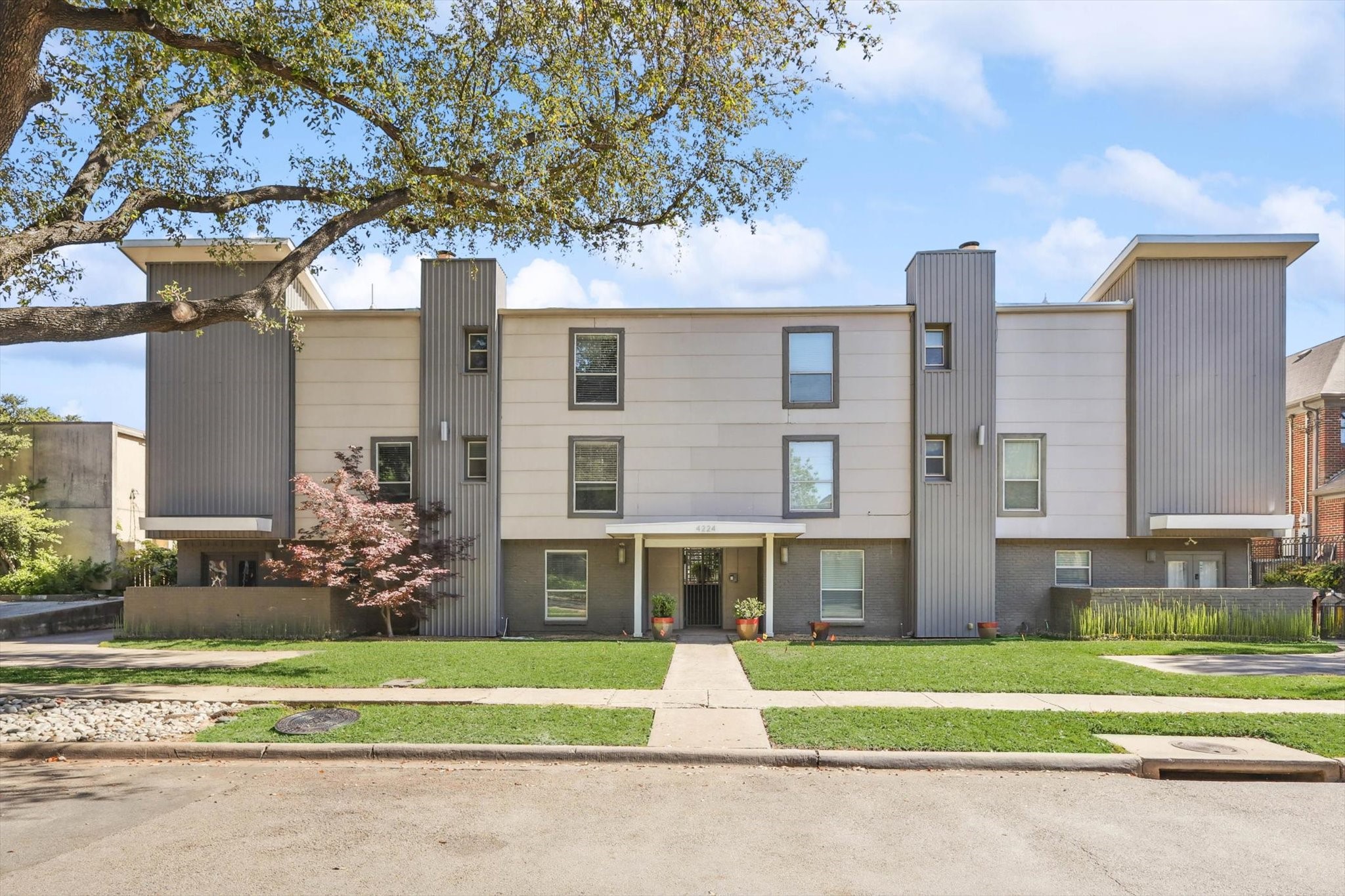 4224 Rawlins Street Dallas TX 75219