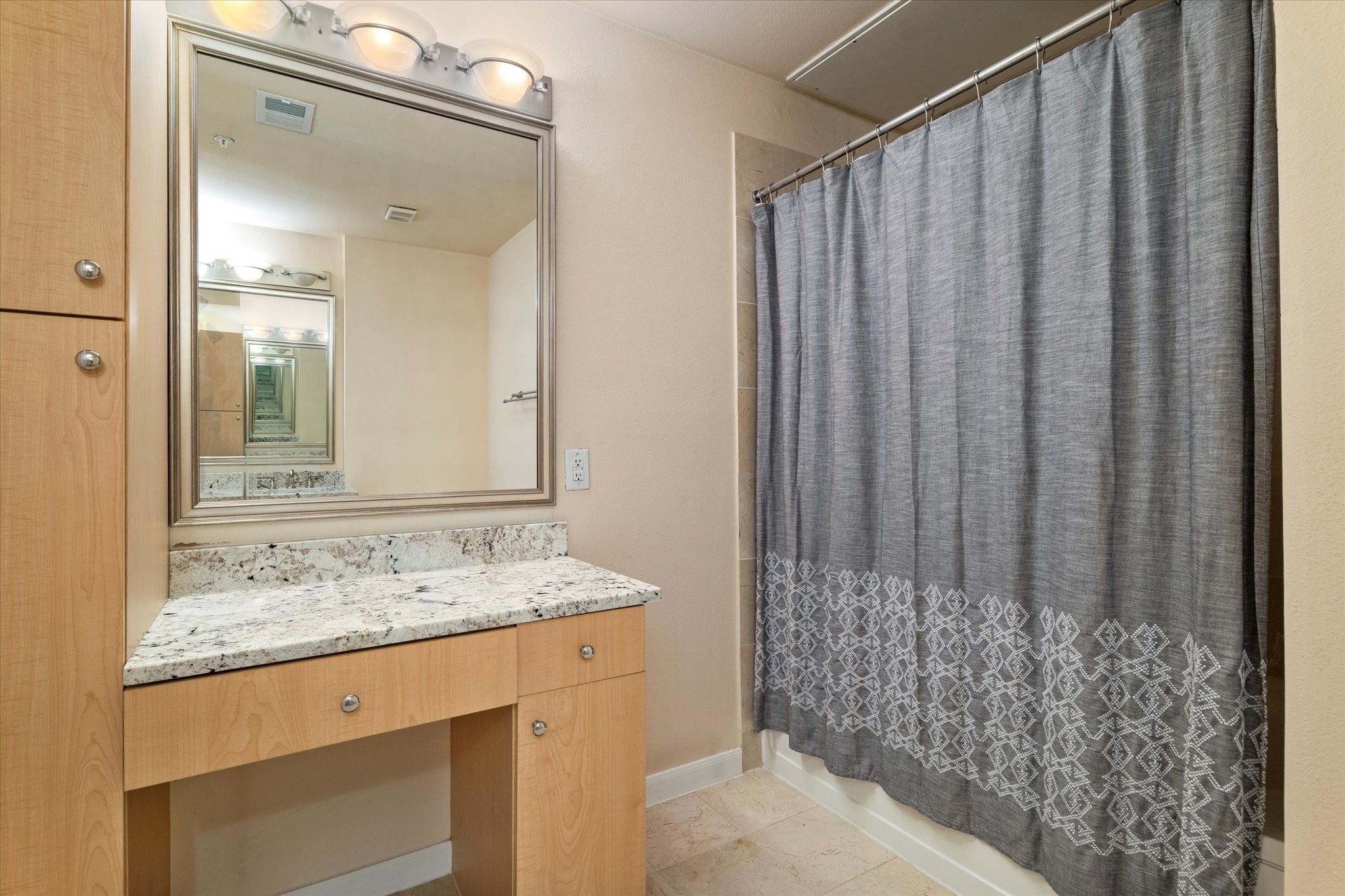 3225 Turtle Creek Boulevard Dallas TX 75219