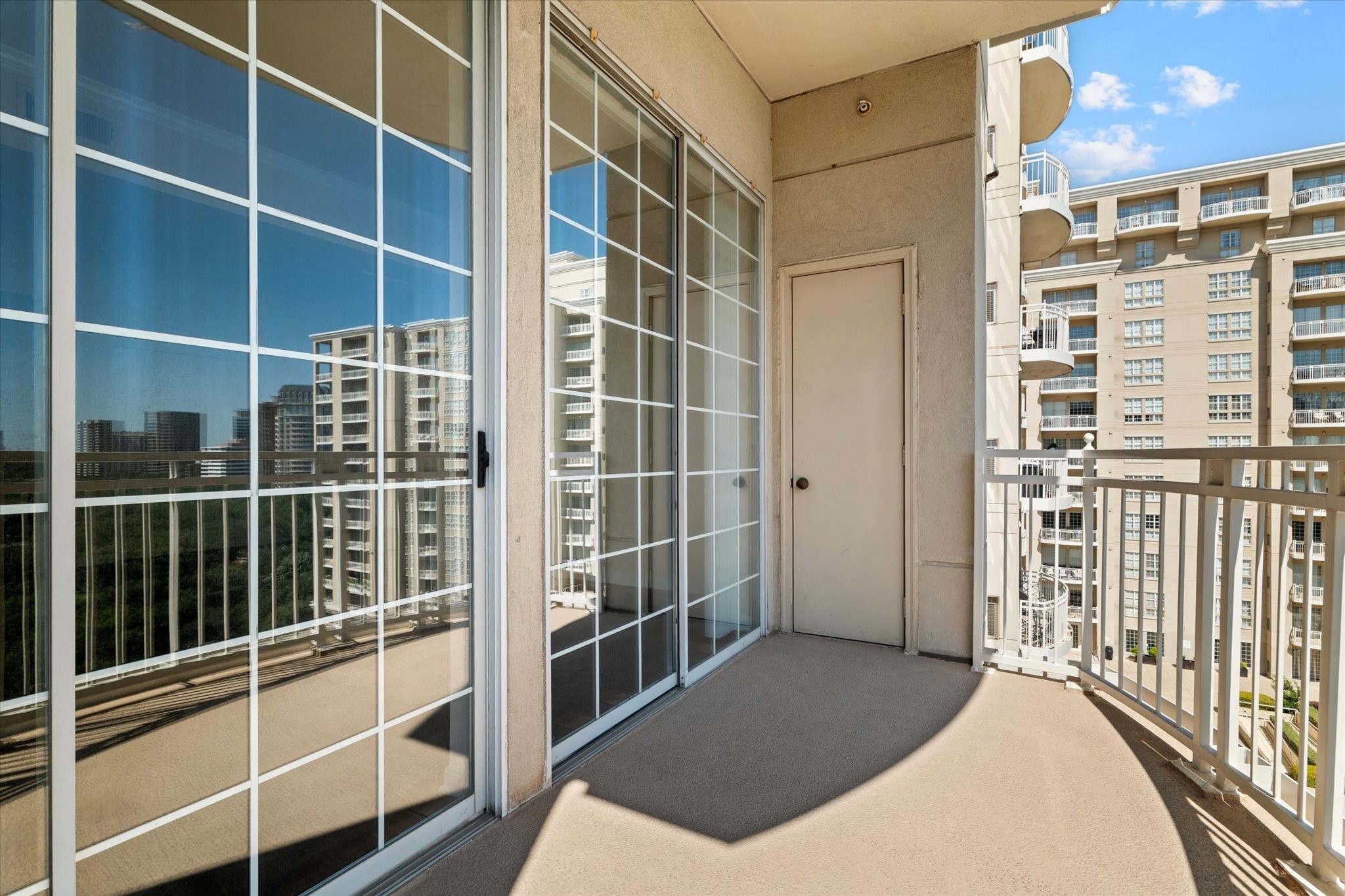 3225 Turtle Creek Boulevard Dallas TX 75219