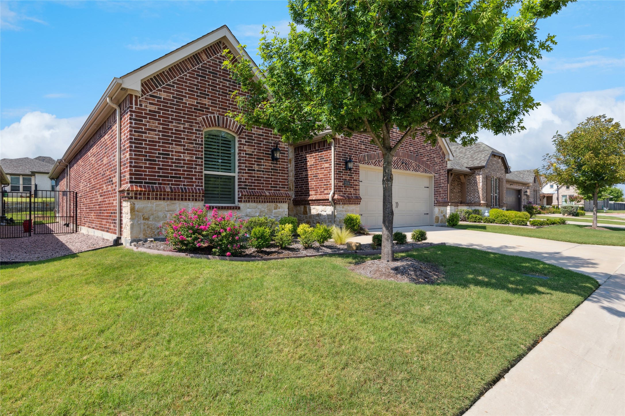2104 Ladera Way Mansfield TX 76063