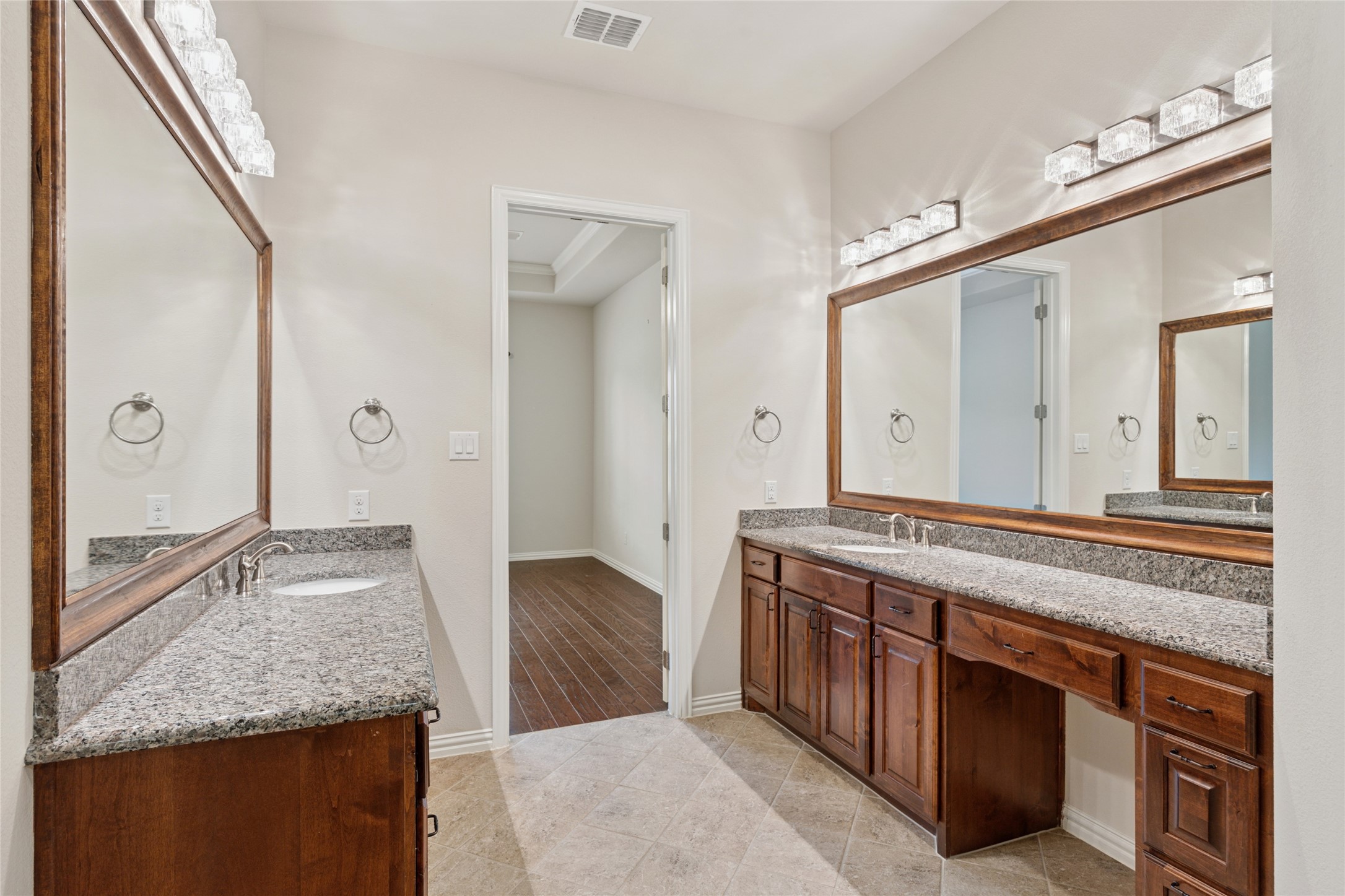 2104 Ladera Way Mansfield TX 76063