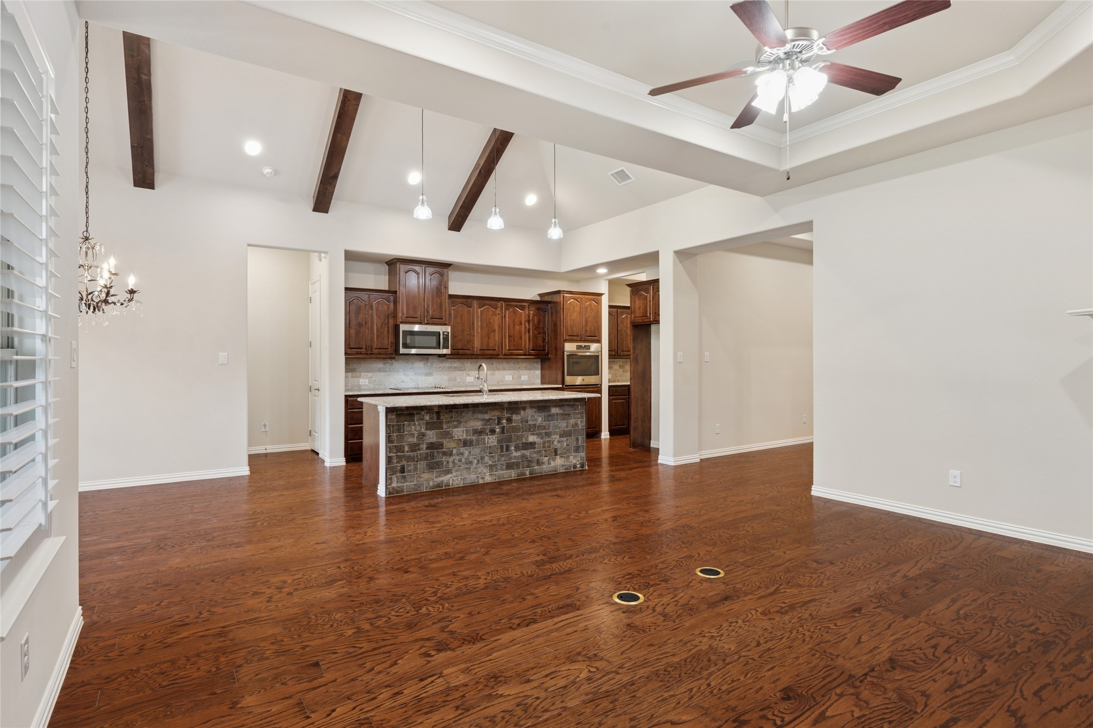 2104 Ladera Way Mansfield TX 76063
