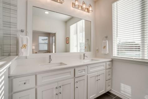 109 Crossroads Circle Westworth Village TX 76114