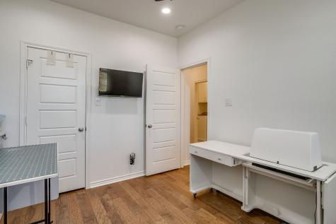 109 Crossroads Circle Westworth Village TX 76114