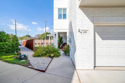 109 Crossroads Circle Westworth Village TX 76114
