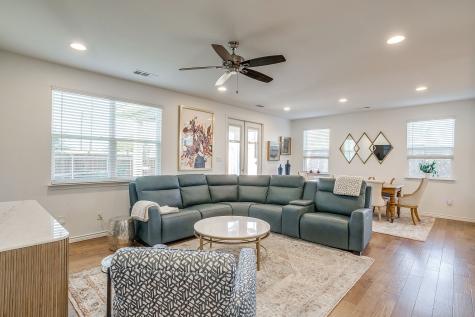 109 Crossroads Circle Westworth Village TX 76114