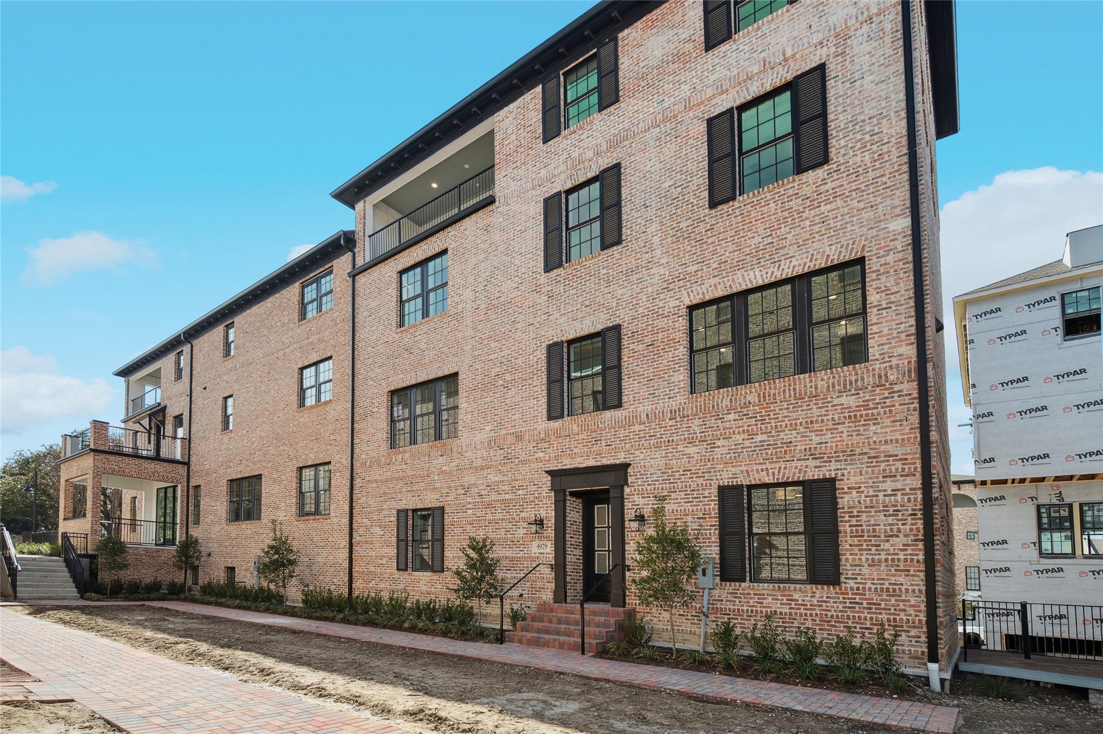 4070 Oak Circle Addison TX 75001