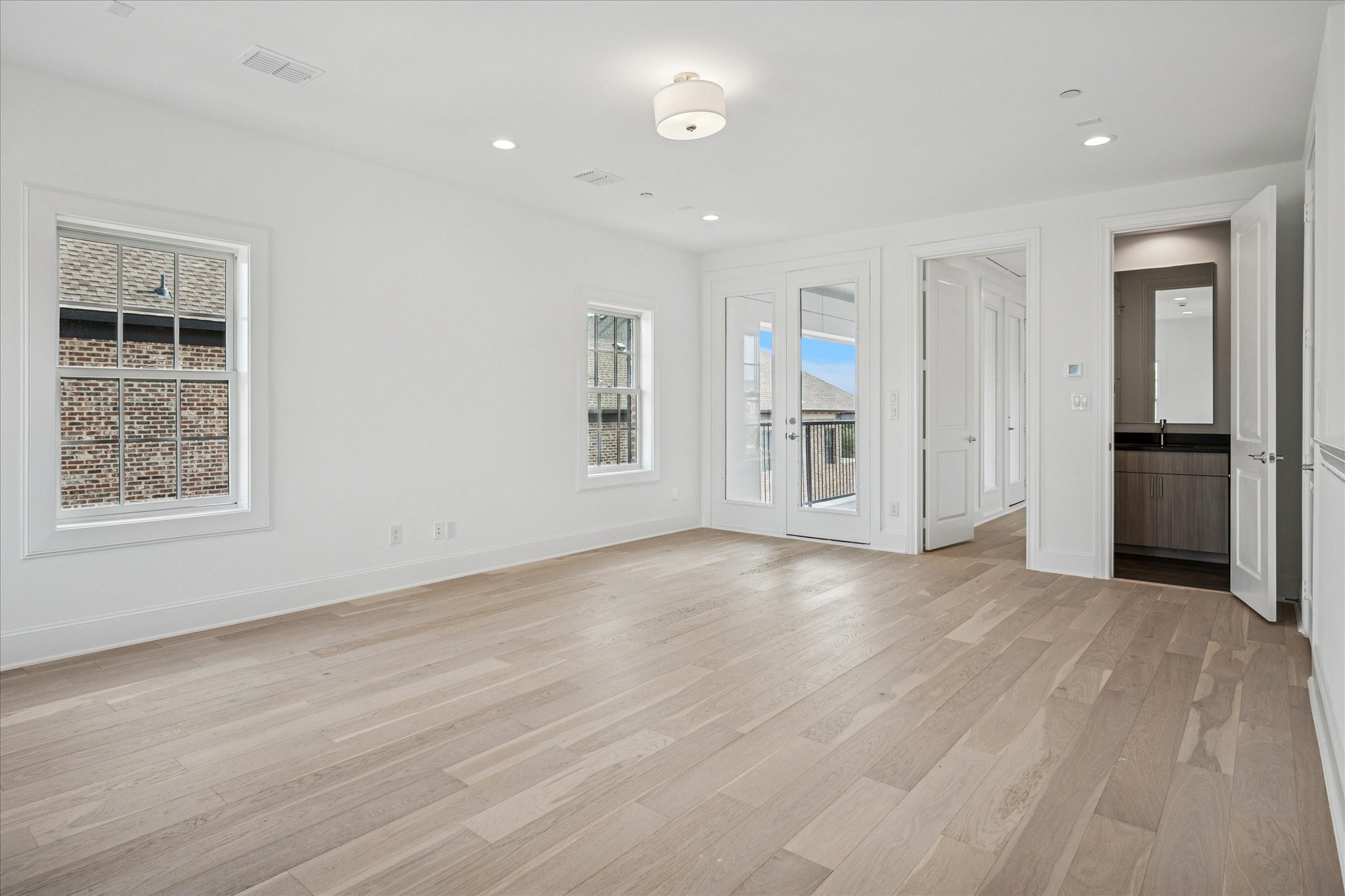4070 Oak Circle Addison TX 75001