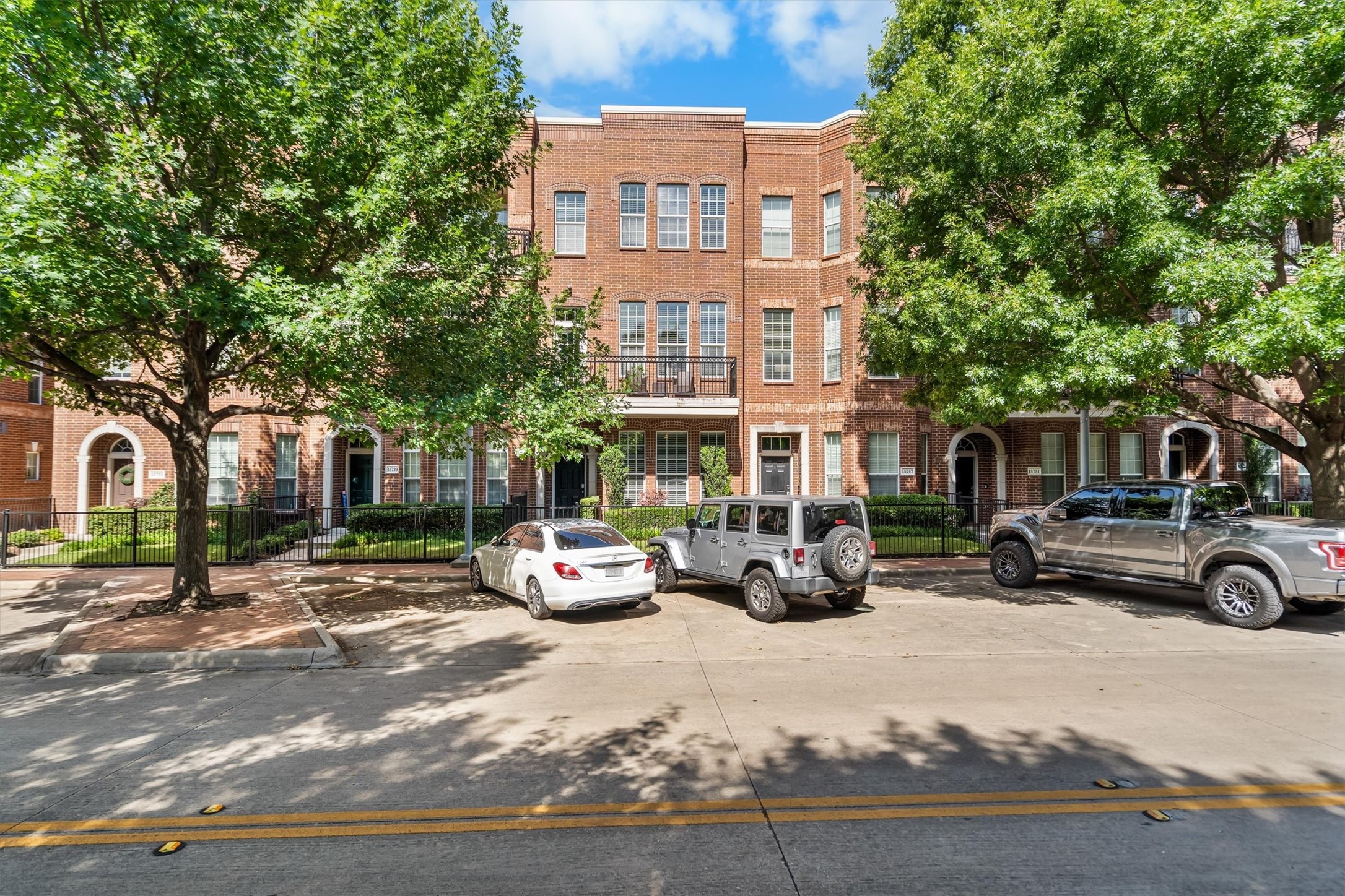 15743 Spectrum Drive Addison TX 75001