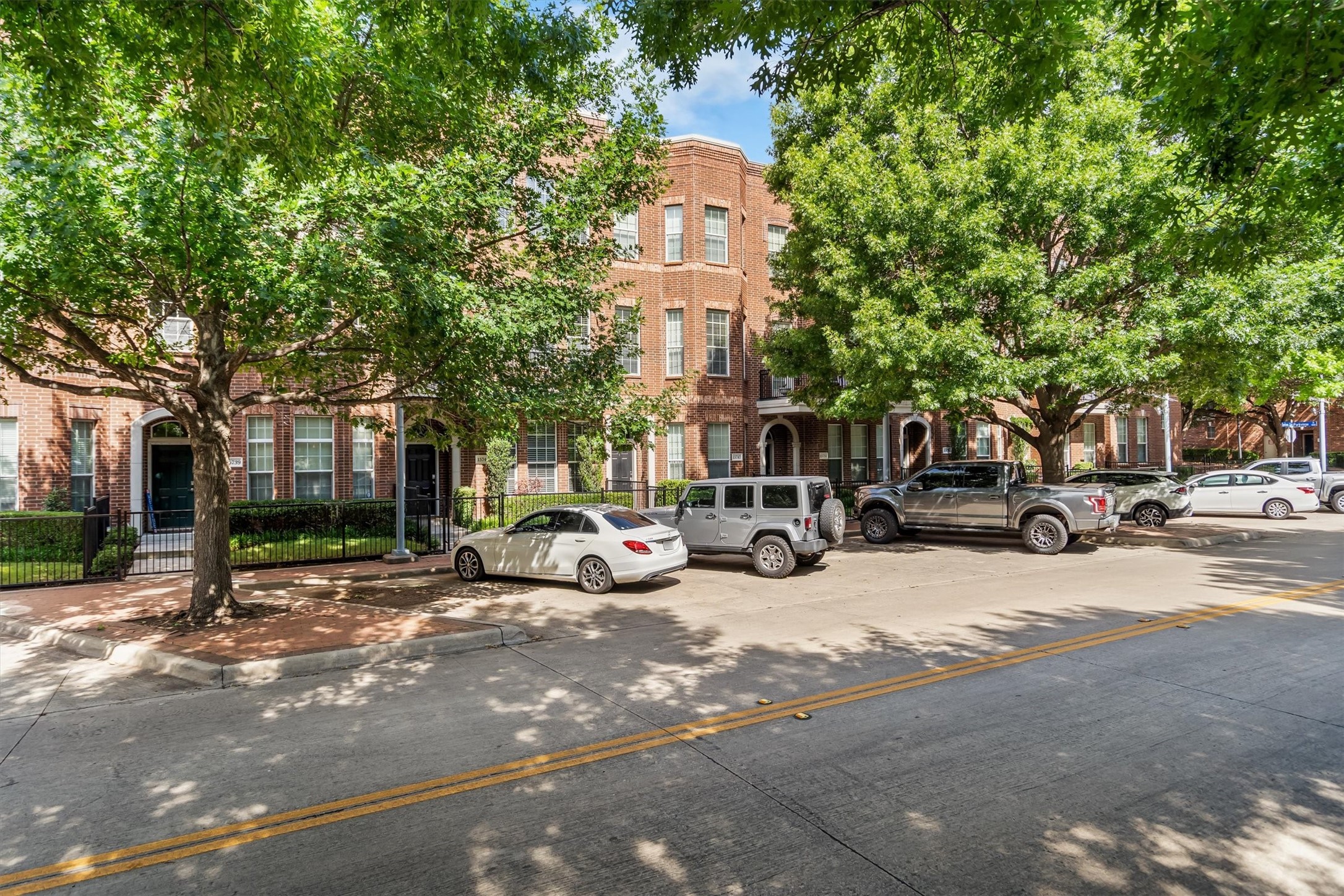 15743 Spectrum Drive Addison TX 75001