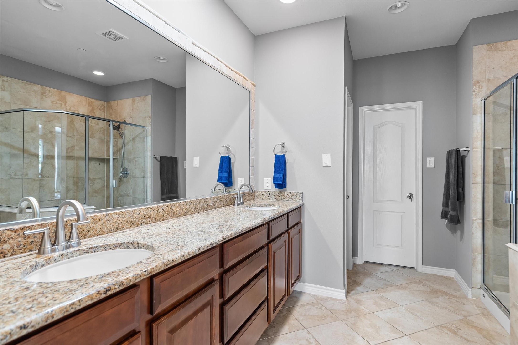 15743 Spectrum Drive Addison TX 75001