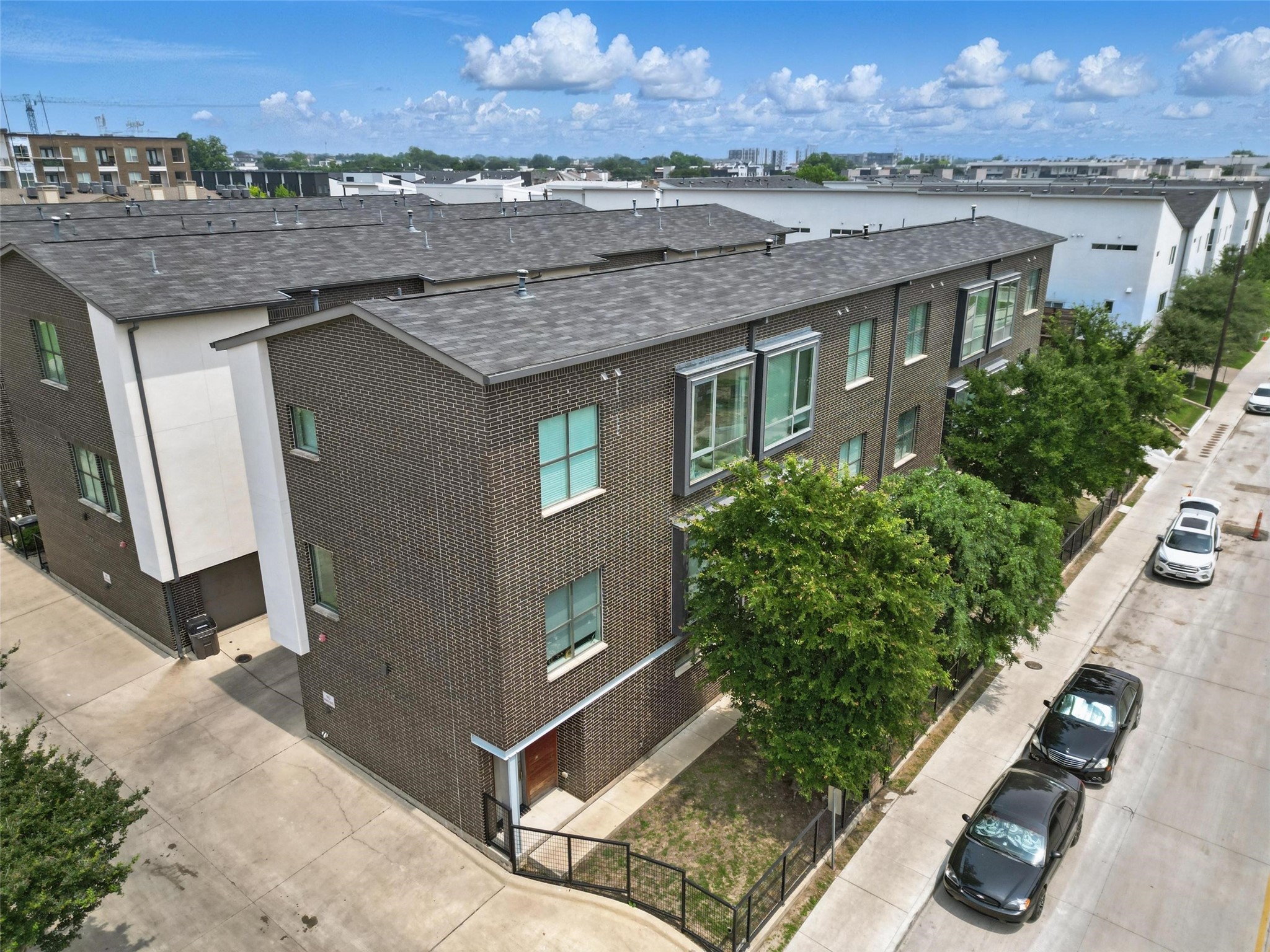 2280 N Fitzhugh Avenue Dallas TX 75204