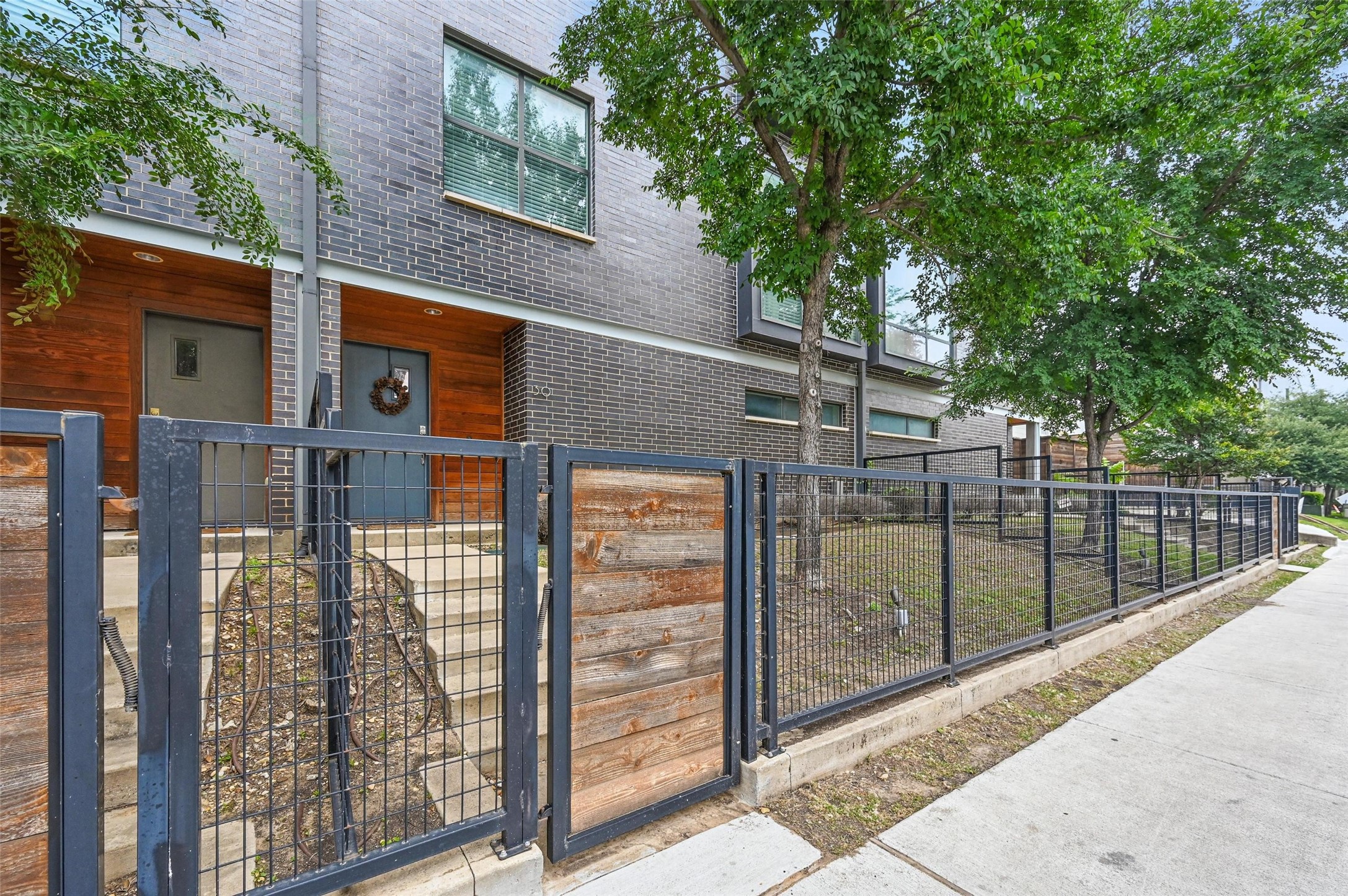 2280 N Fitzhugh Avenue Dallas TX 75204