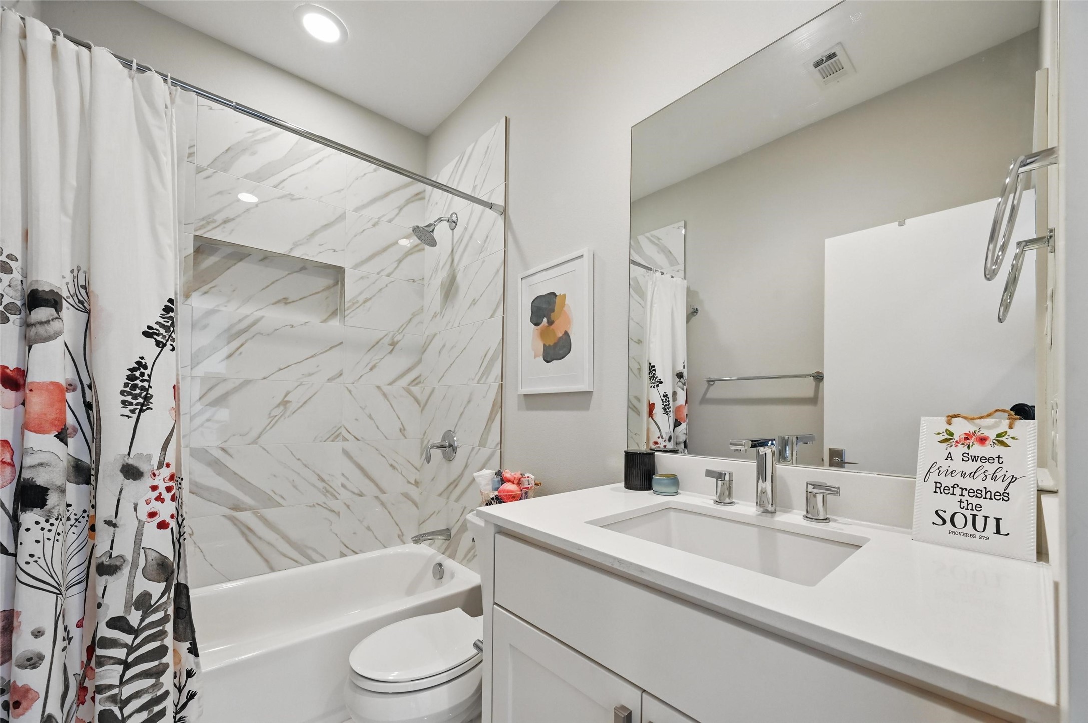 2280 N Fitzhugh Avenue Dallas TX 75204