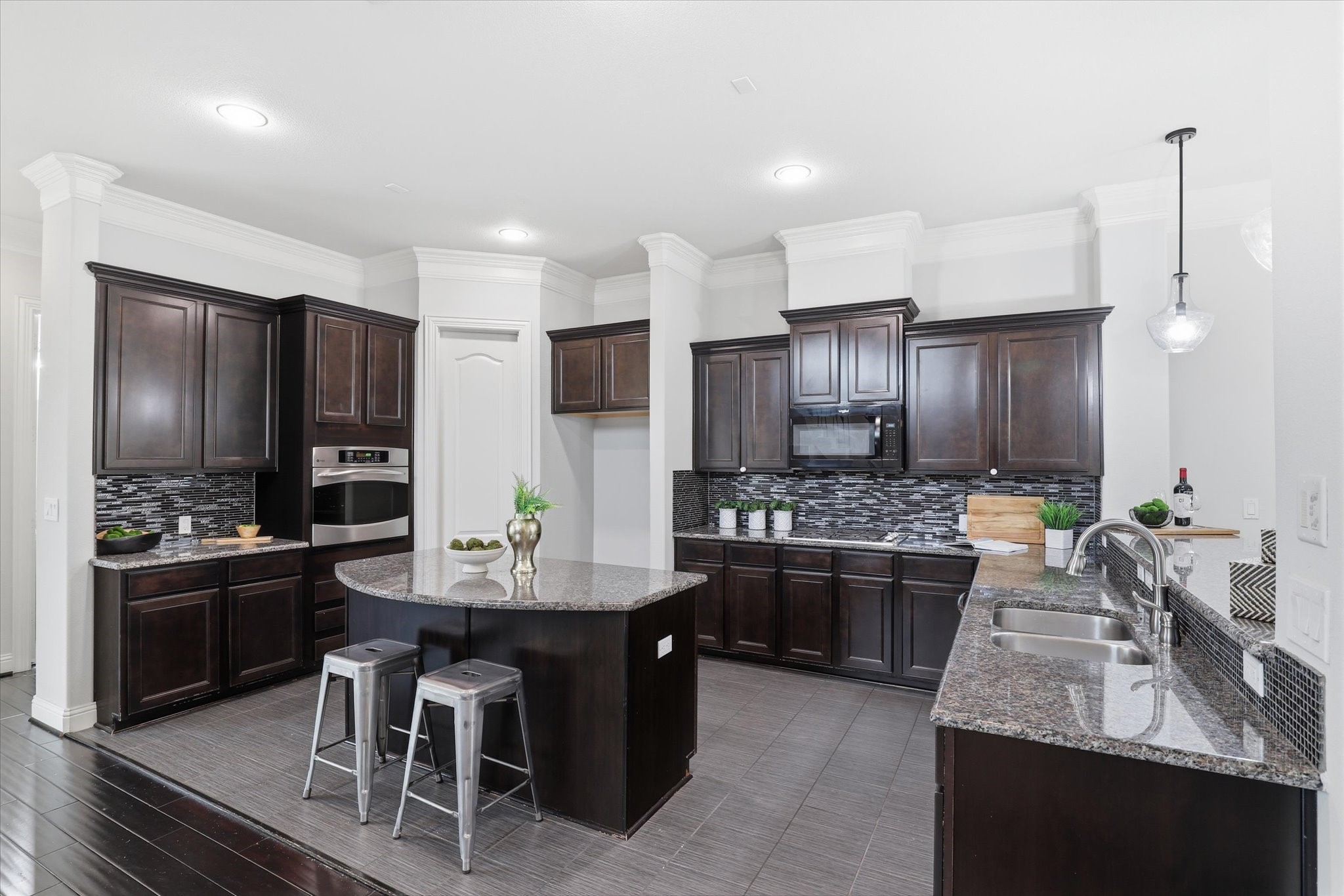 655 Rockingham Drive Irving TX 75063