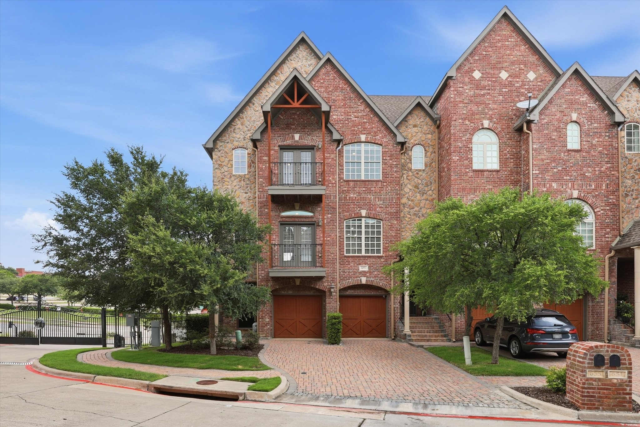 655 Rockingham Drive Irving TX 75063