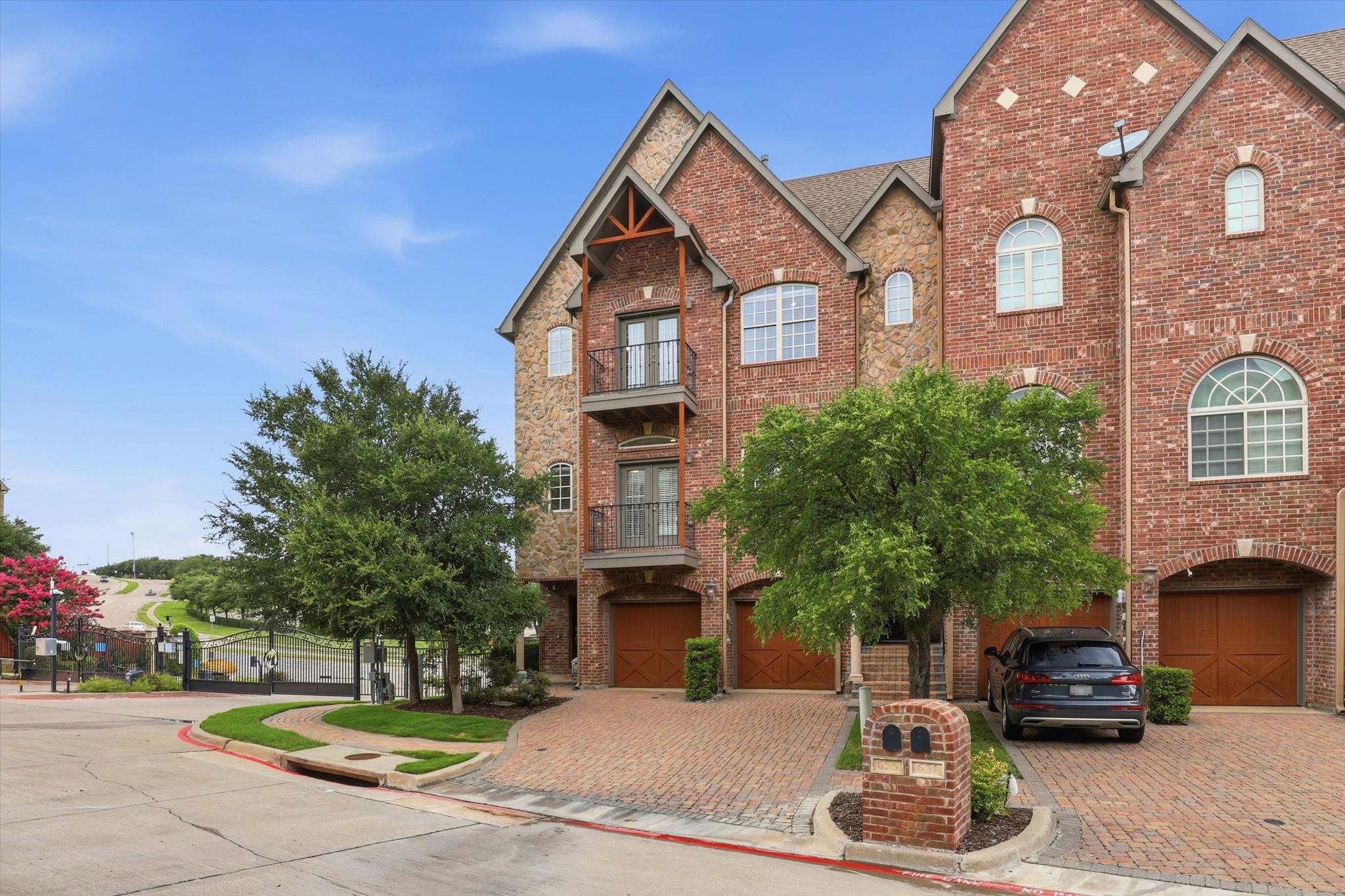 655 Rockingham Drive Irving TX 75063