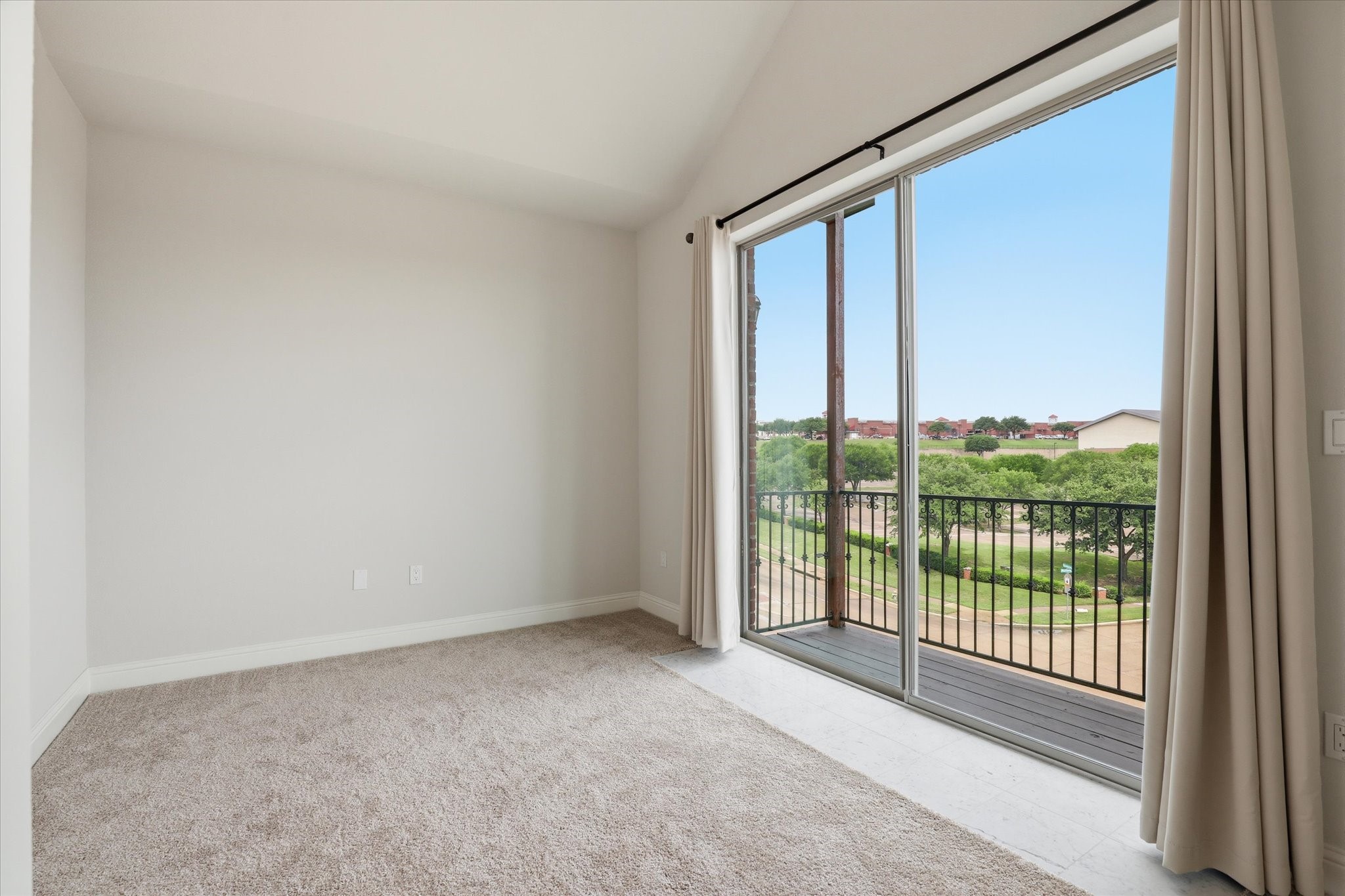 655 Rockingham Drive Irving TX 75063