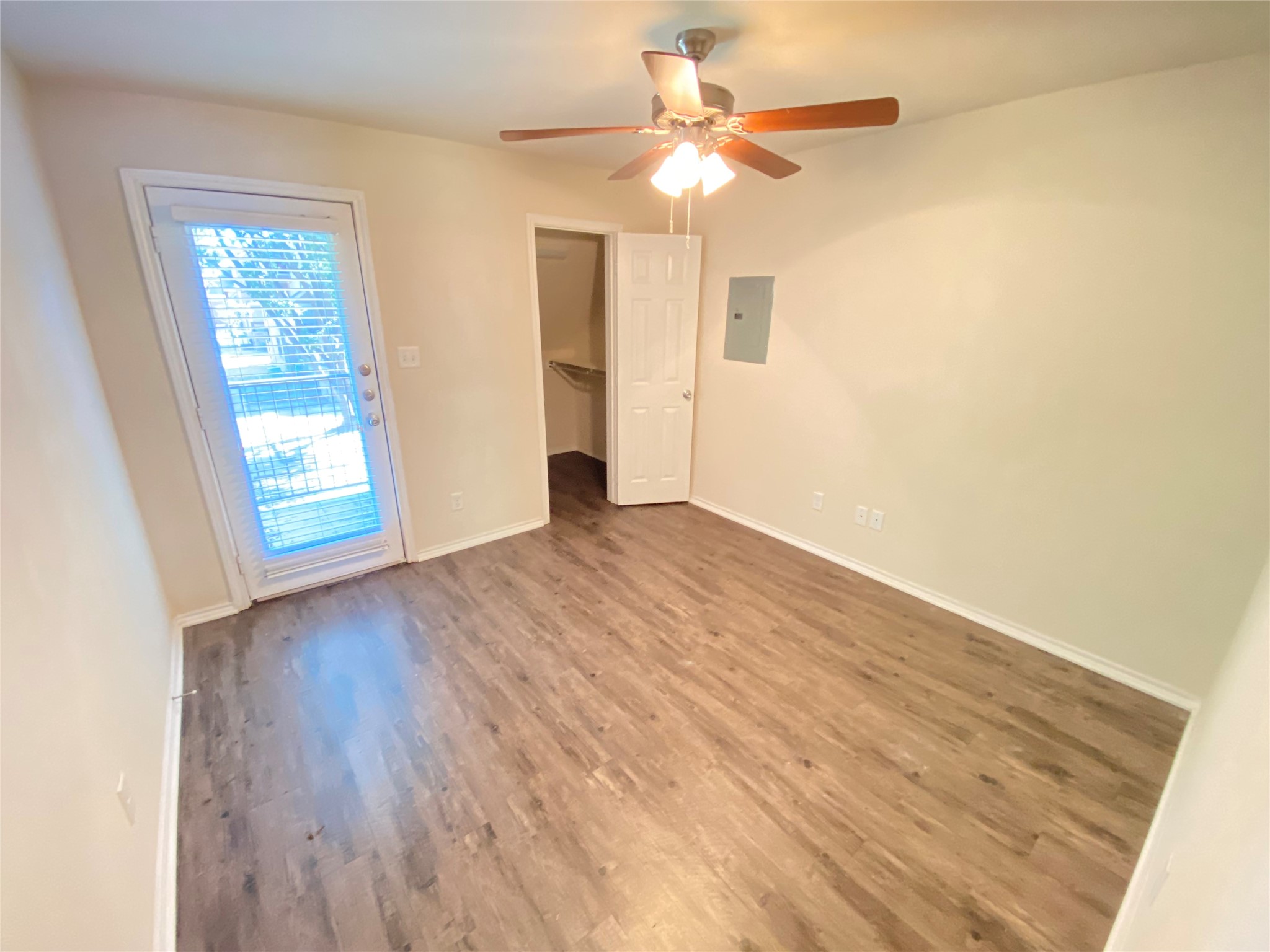 9831 Walnut Street Dallas TX 75243