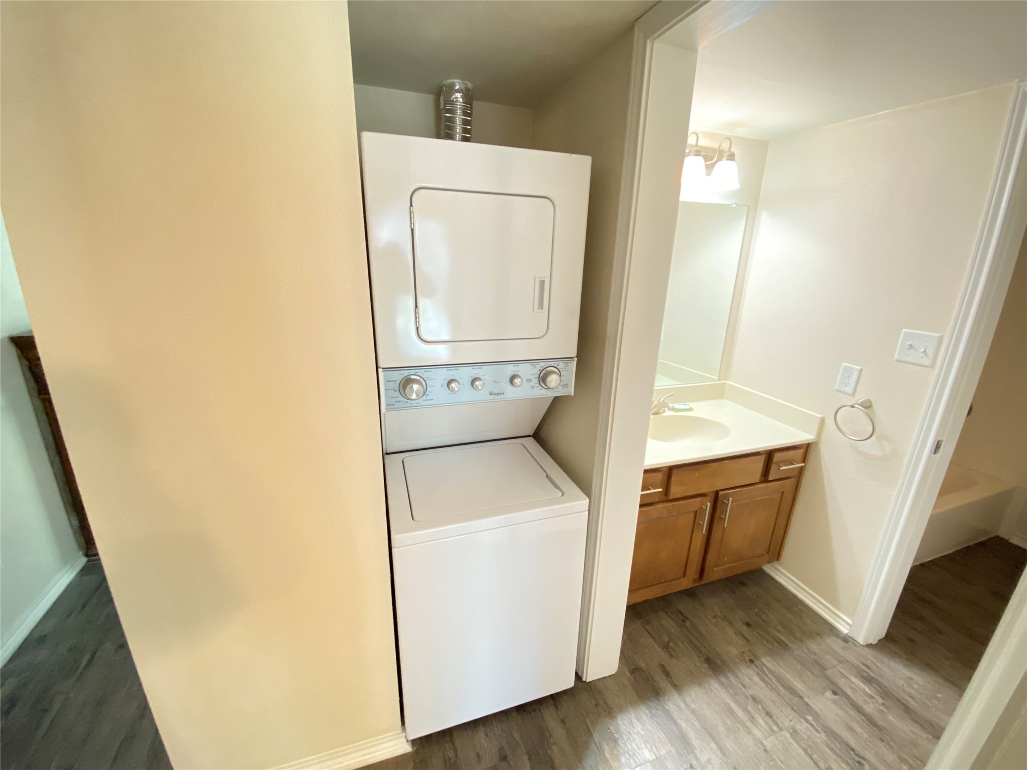 9831 Walnut Street Dallas TX 75243