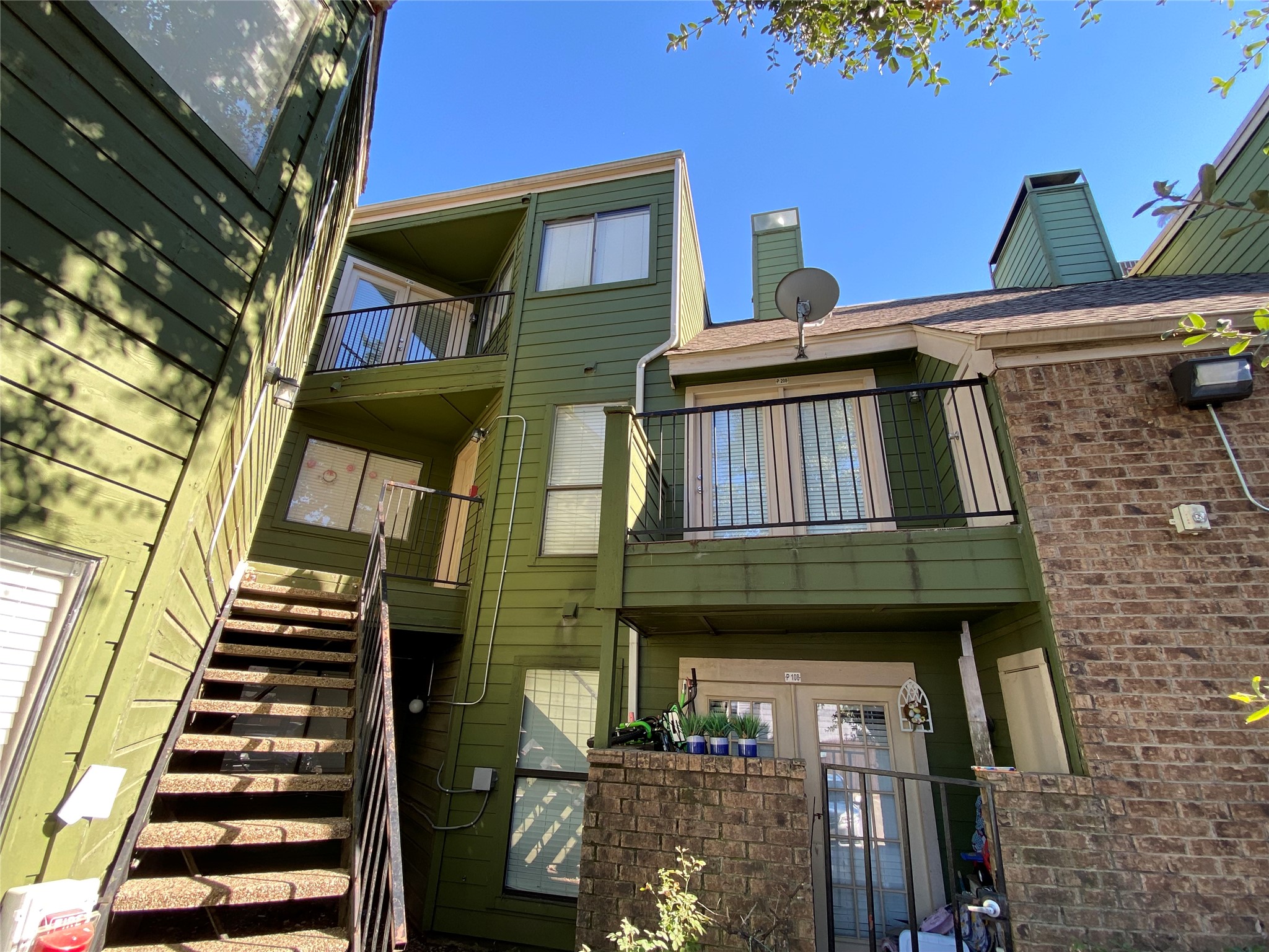 9831 Walnut Street Dallas TX 75243