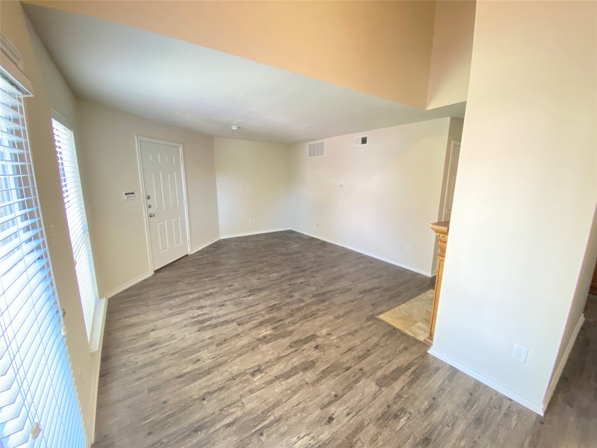9831 Walnut Street Dallas TX 75243