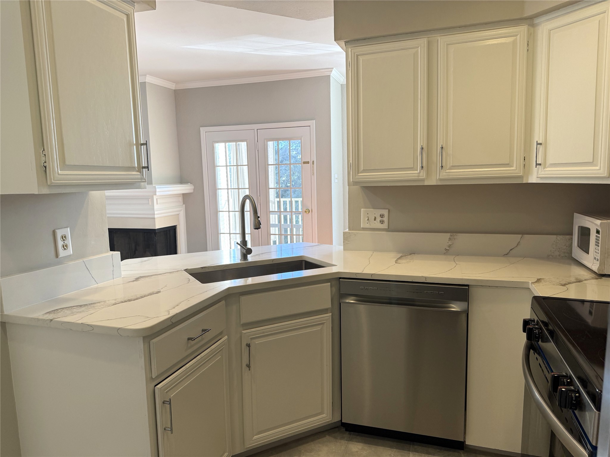 5325 Bent Tree Forest Drive Dallas TX 75248