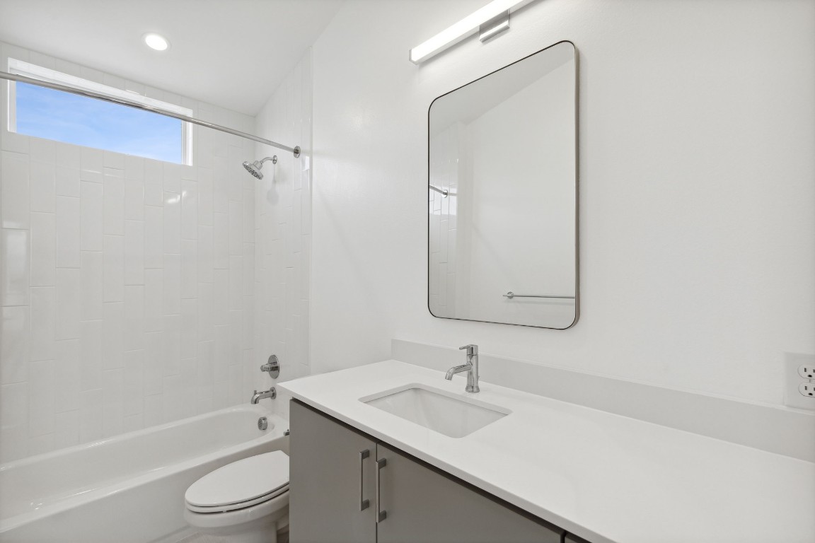 234 Melba Street Dallas TX 75208