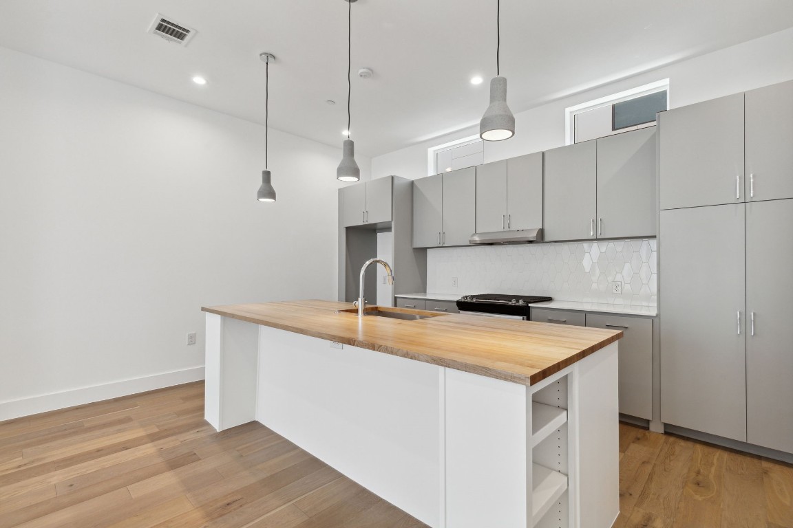 234 Melba Street Dallas TX 75208