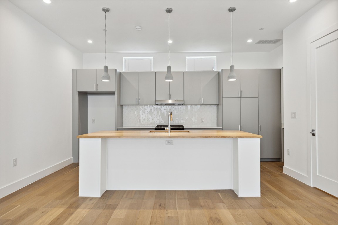 234 Melba Street Dallas TX 75208