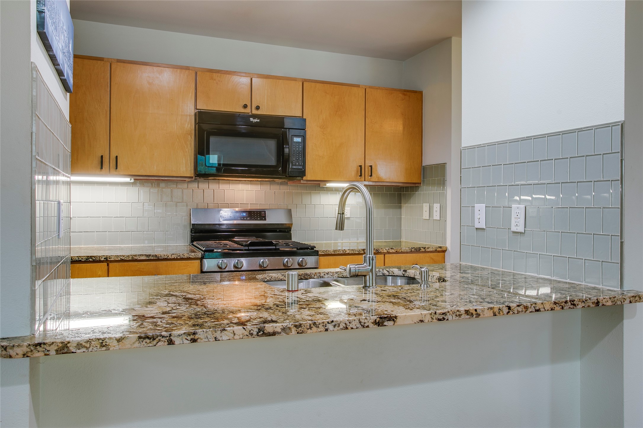3801 San Jacinto Dallas TX 75204