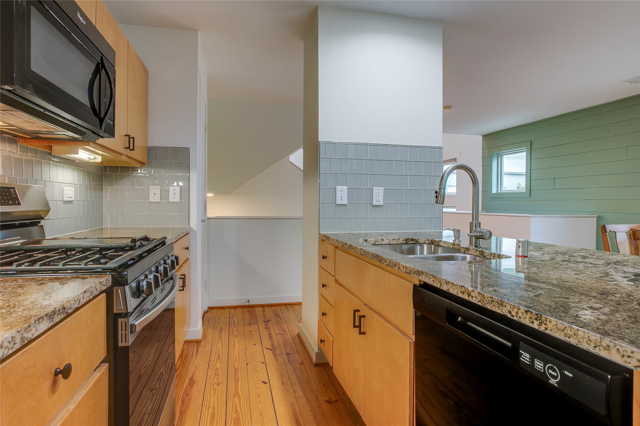 3801 San Jacinto Dallas TX 75204