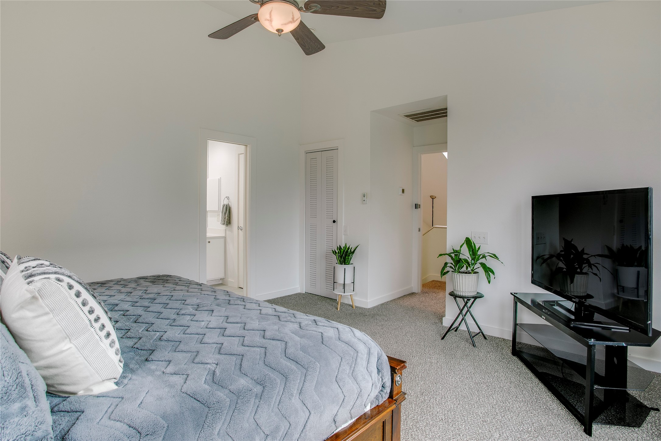3801 San Jacinto Dallas TX 75204
