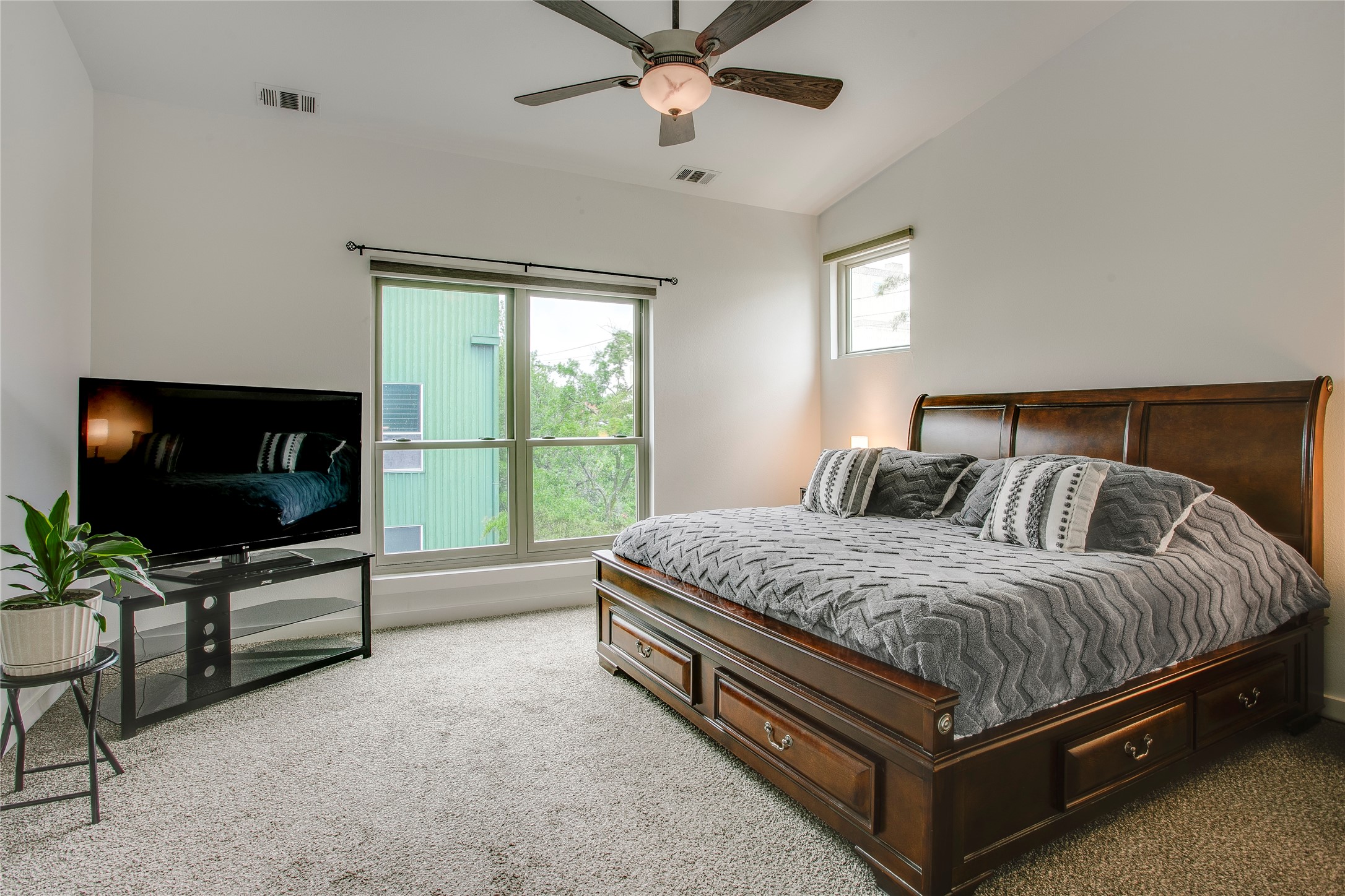 3801 San Jacinto Dallas TX 75204